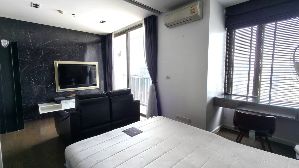 For RentCondoSathorn, Narathiwat : Nara9, 39 sq m, 31st floor, 1 bedroom, 1 bathroom, BTS Chong Nonsi.