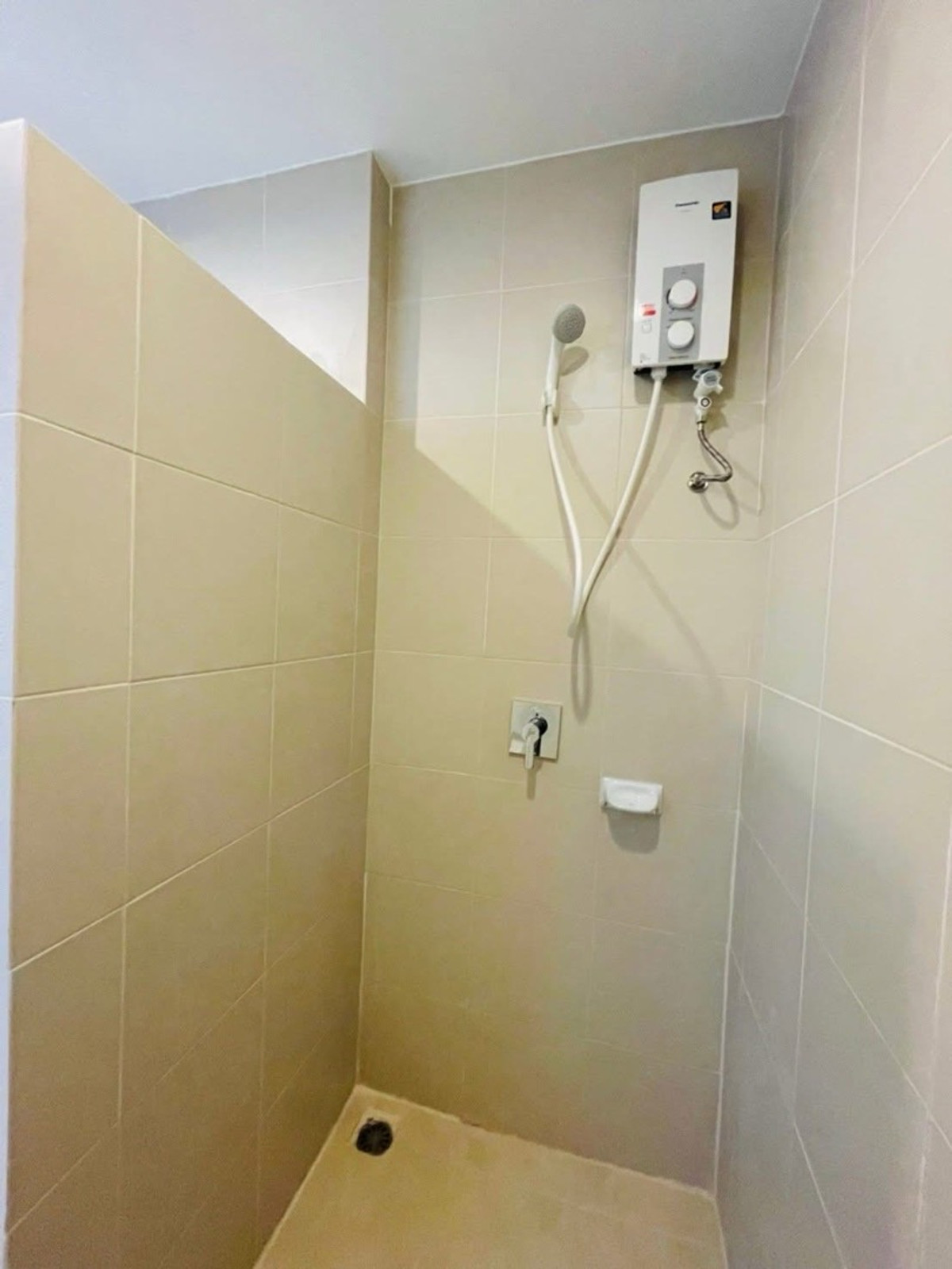 ให้เช่าคอนโดชะอำ เพชรบุรี : ว่าง✅*Owner Post* ให้เช่าคอนโด Energy Seaside City หัวหิน ติดทะเล ห้องใหญ่ถึง 60 ตร.ม.!!! วิวสระว่ายน้ำ ระเบียงกว้าง  🌊🐠