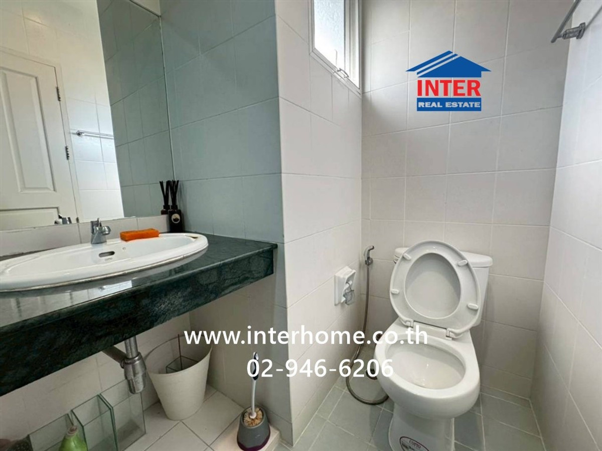 For SaleHouseBang kae, Phetkasem : 2-story detached house, 68 sq m, Parinyada Village, Wongwaen-Sathorn, Bang Khae 4 Road, Bang Khae Road, Kanchanaphisek Road, Bang Khae District, Bangkok