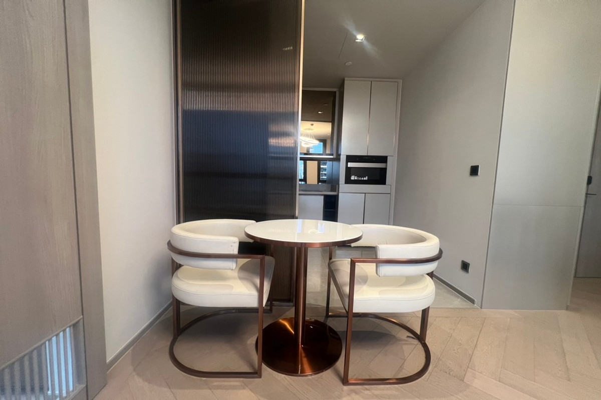 ให้เช่าคอนโดสาทร นราธิวาส : 🔥 เช่าด่วน !! คอนโดหรู ใจกลางสาทร !! The Reserve Sathorn, 1 ห้องนอน, 1 ห้องน้ำ, ชั้นสูง 18++ !!🔥Code C20221203476 แต่งครบ, พร้อมเข้าอยู่📣📣