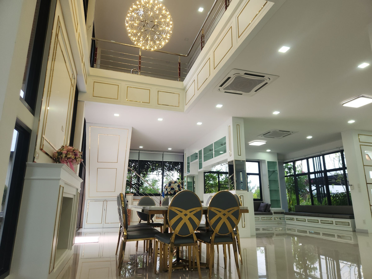 ขายบ้านโคราช นครราชสีมา : ขายบ้านพักตากอากาศหรู เขาใหญ่ พญาเย็น วิวภูเขา | ที่ดิน 300 ตร.วา 3 อาคาร พร้อมสระว่ายน้ำ เฟอร์นิเจอร์ครบ ใกล้ถนนมิตรภาพ