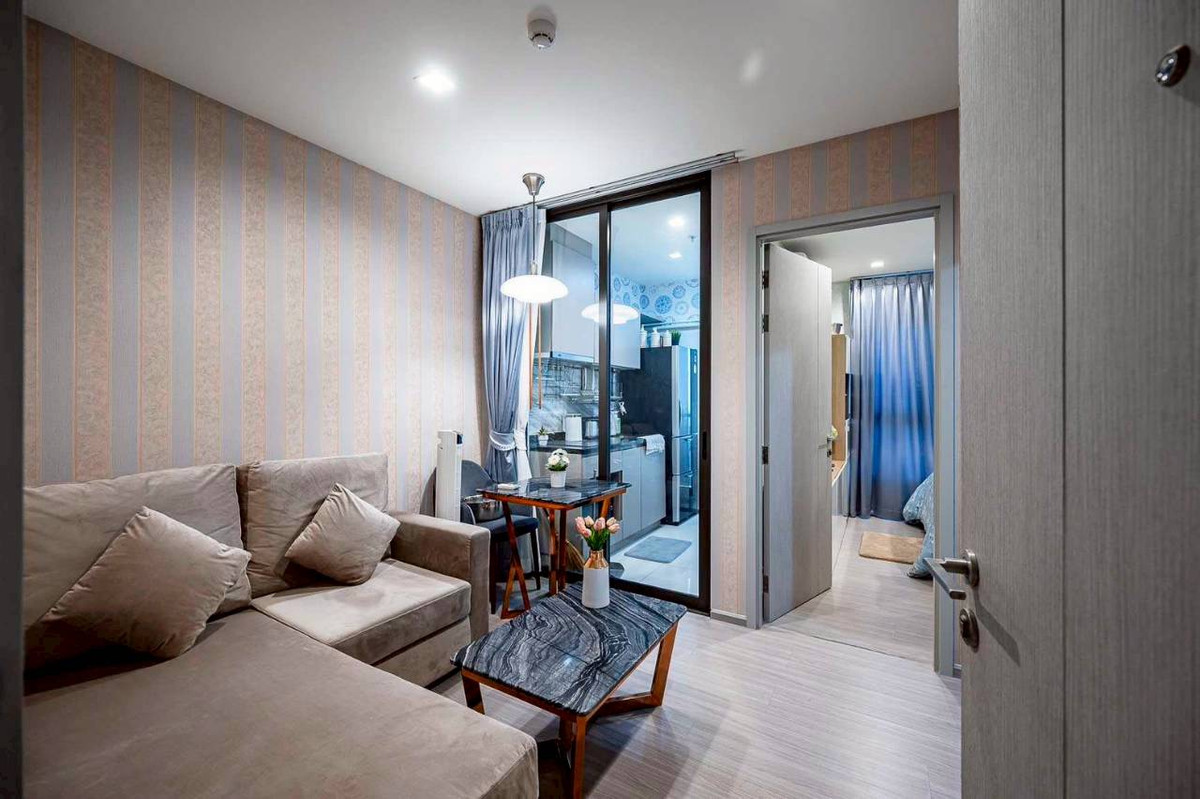 For SaleCondoOnnut, Udomsuk : sell ! 1 bedroom condo, AP Life, Sukhumvit 62, size 30 sq m, 14th floor (east, morning sun, not hot in the evening)