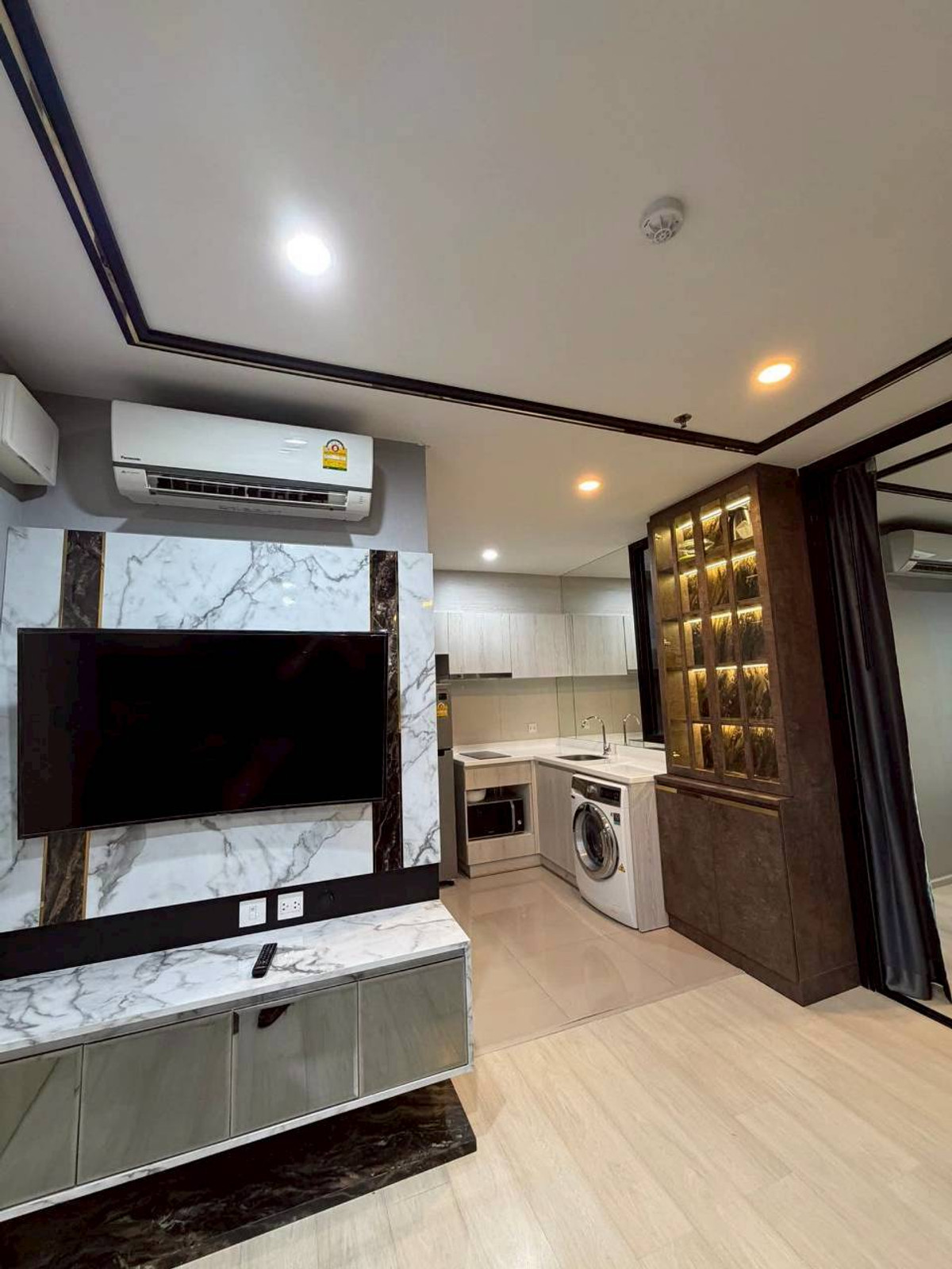 ให้เช่าคอนโดพระราม 9 เพชรบุรีตัดใหม่ RCA : ✅ LFA146 ✅ Line : @p2nproperty