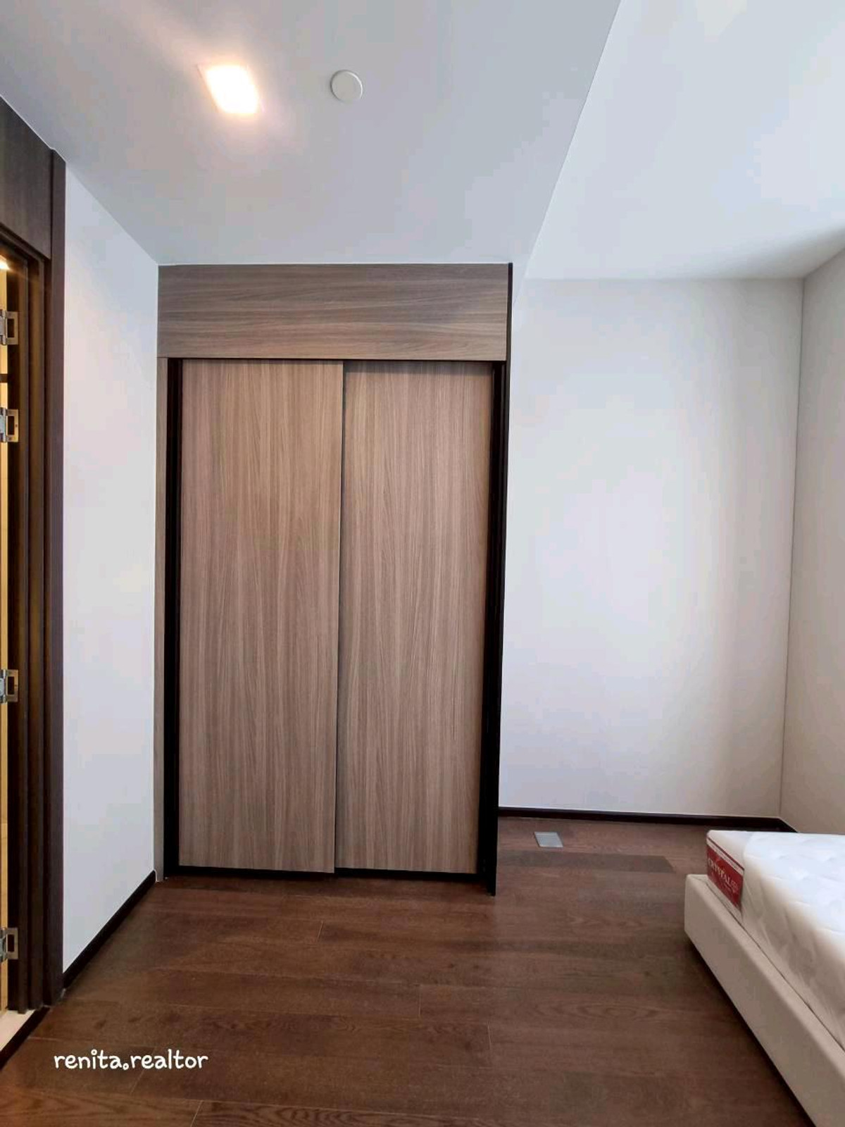 ให้เช่าคอนโดสุขุมวิท อโศก ทองหล่อ : ปล่อยเช่าคอนโดหรู AESTIQ Thonglor – ห้องสวย เลี้ยงสัตว์ได้ (Pet-Friendly) ใจกลางทองหล่อ! 🐾✨48,000 บาท 40 ตรม. 1 นอน