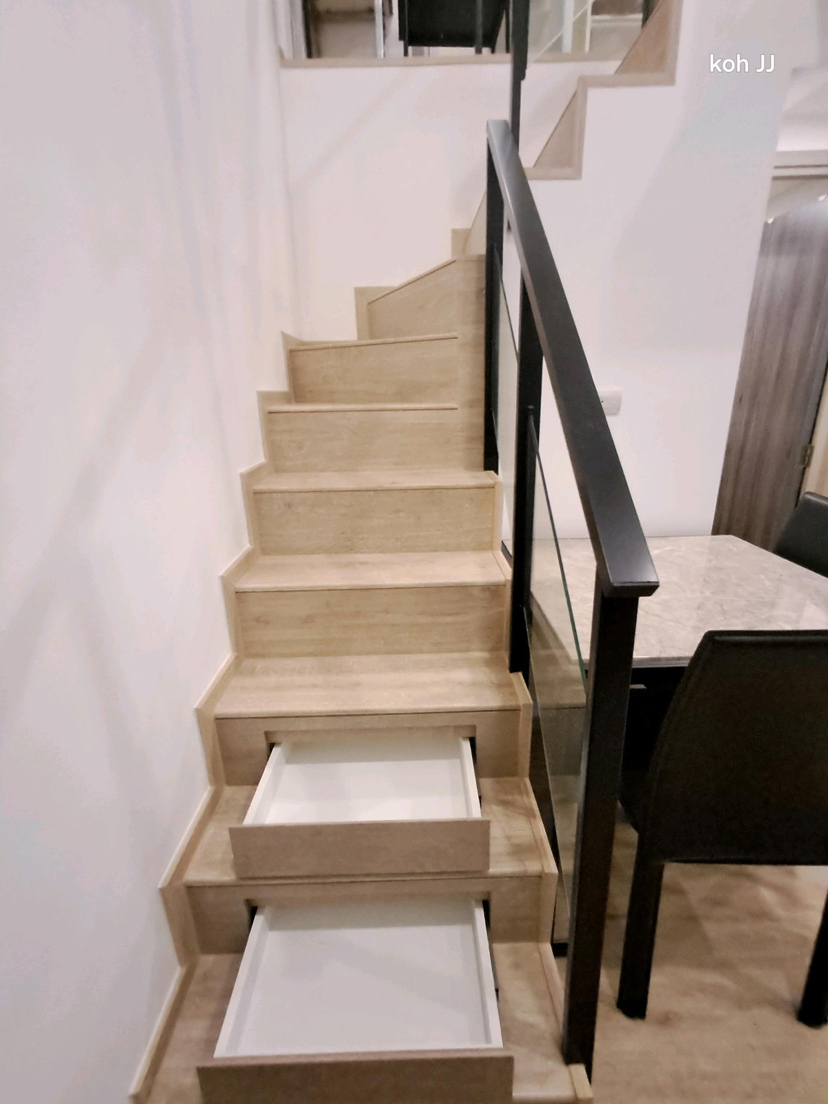 For RentCondoPattanakan, Srinakarin : FOR RENT 2-story condo (Duplex), high floor, beautiful view @The Rich Rama 9 - Srinakarin
Next to Triple Station | Near MRT Hua Mak & Airport Rail Link