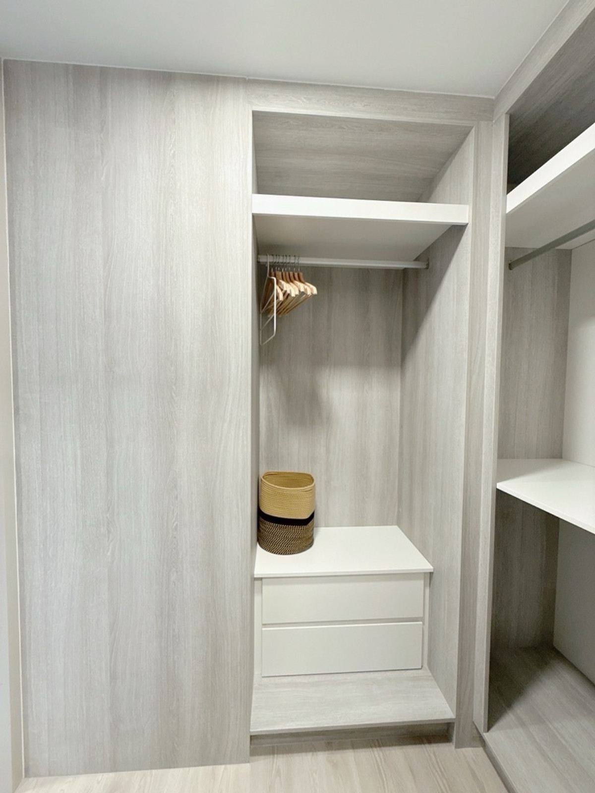 For SaleCondoKasetsart, Ratchayothin : 𝐂𝐎𝐁𝐄 Kaset Sripatum 𝐅𝐑𝐄𝐄 down payment 𝐎 baht, installments 𝟗,𝟓𝟎𝟎/month, new room from the project, best price.