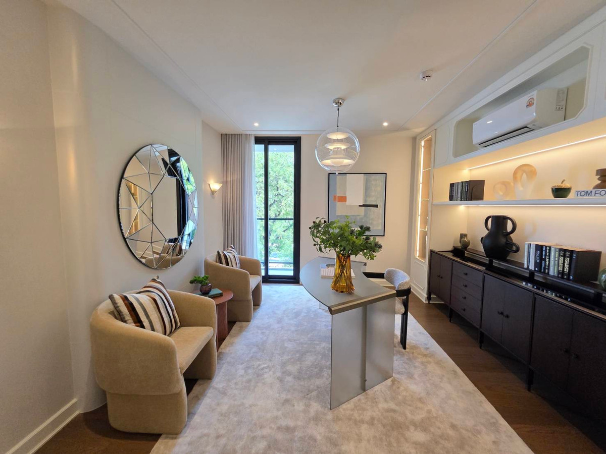 For SaleCondoSukhumvit, Asoke, Thonglor : Via 34 (Sukhumvit 34): 3bed 3bath 146.25sqm. from 40 million corner unit Am: 0656199198