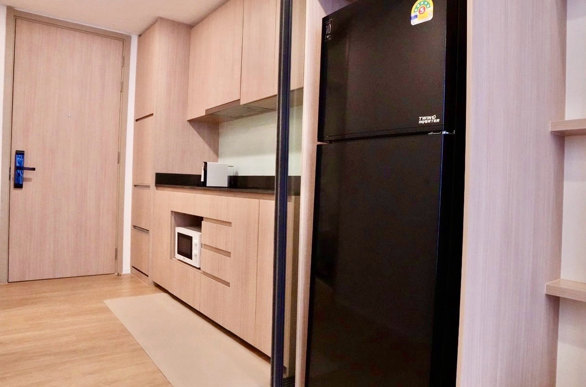 ให้เช่าคอนโดพระราม 9 เพชรบุรีตัดใหม่ RCA : ✨ Duplex หรู ใจกลางพระราม 9
แต่งครบ พร้อมอยู่ ฟีลโรงแรม 5 ดาว ✨

📍 Landmark @ MRTA พระราม 9
ทำเลศักยภาพ ใกล้ทุกไลฟ์สไตล์