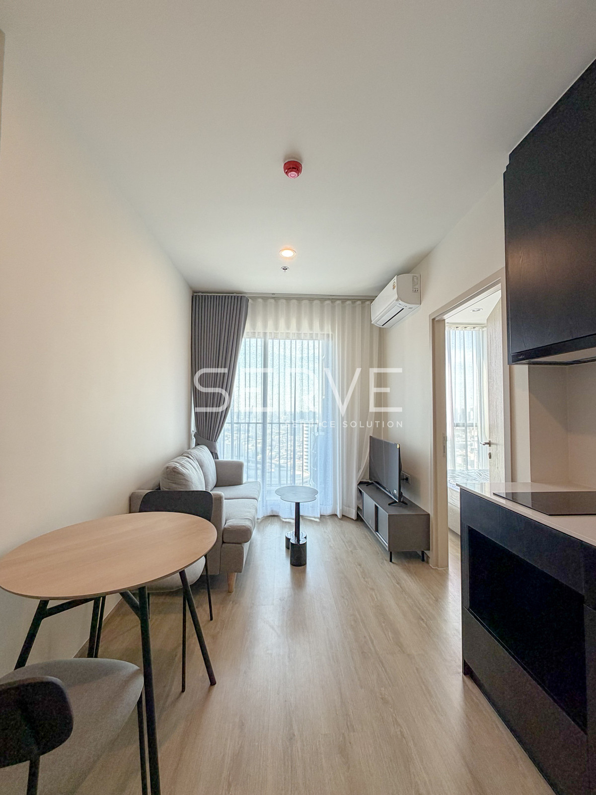 For RentCondoRama9, Petchburi, RCA : 1 Bed 1 Bath Nice Room City View Fully furnished  New Condo Good Location Close To MRT Phra Ram 9  220 m.  @  NUE District R9