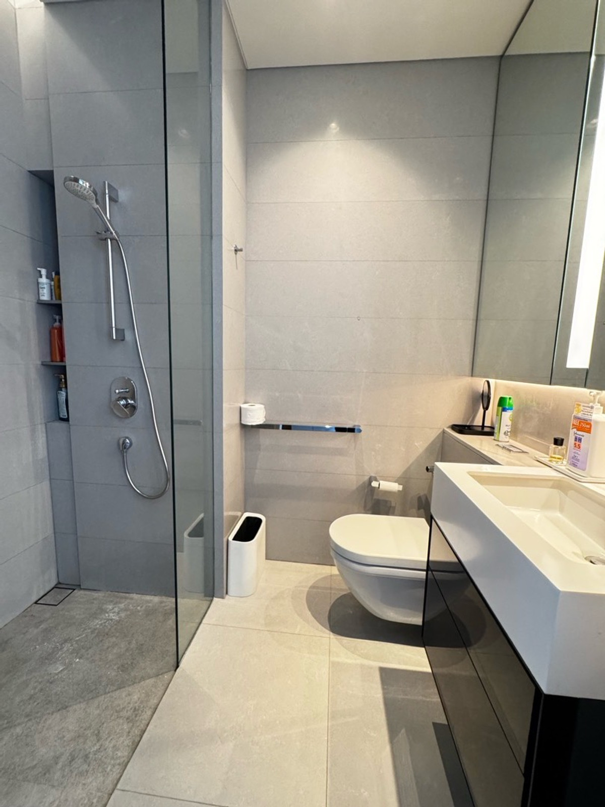 ให้เช่าคอนโดสุขุมวิท อโศก ทองหล่อ : 🏙 𝑭𝒐𝒓 𝒓𝒆𝒏𝒕 3 bedrooms @ 𝑻𝒆𝒍𝒂 𝑻𝒉𝒐𝒏𝒈𝒍𝒐𝒓 | 𝑼𝒍𝒕𝒓𝒂 𝒍𝒖𝒙𝒖𝒓𝒚 𝒊𝒏 𝒕𝒉𝒆 𝒎𝒊𝒅𝒅𝒍𝒆 𝒉𝒆𝒂𝒓𝒕 𝒐𝒇 𝑻𝒉𝒐𝒏𝒈𝒍𝒐𝒓 