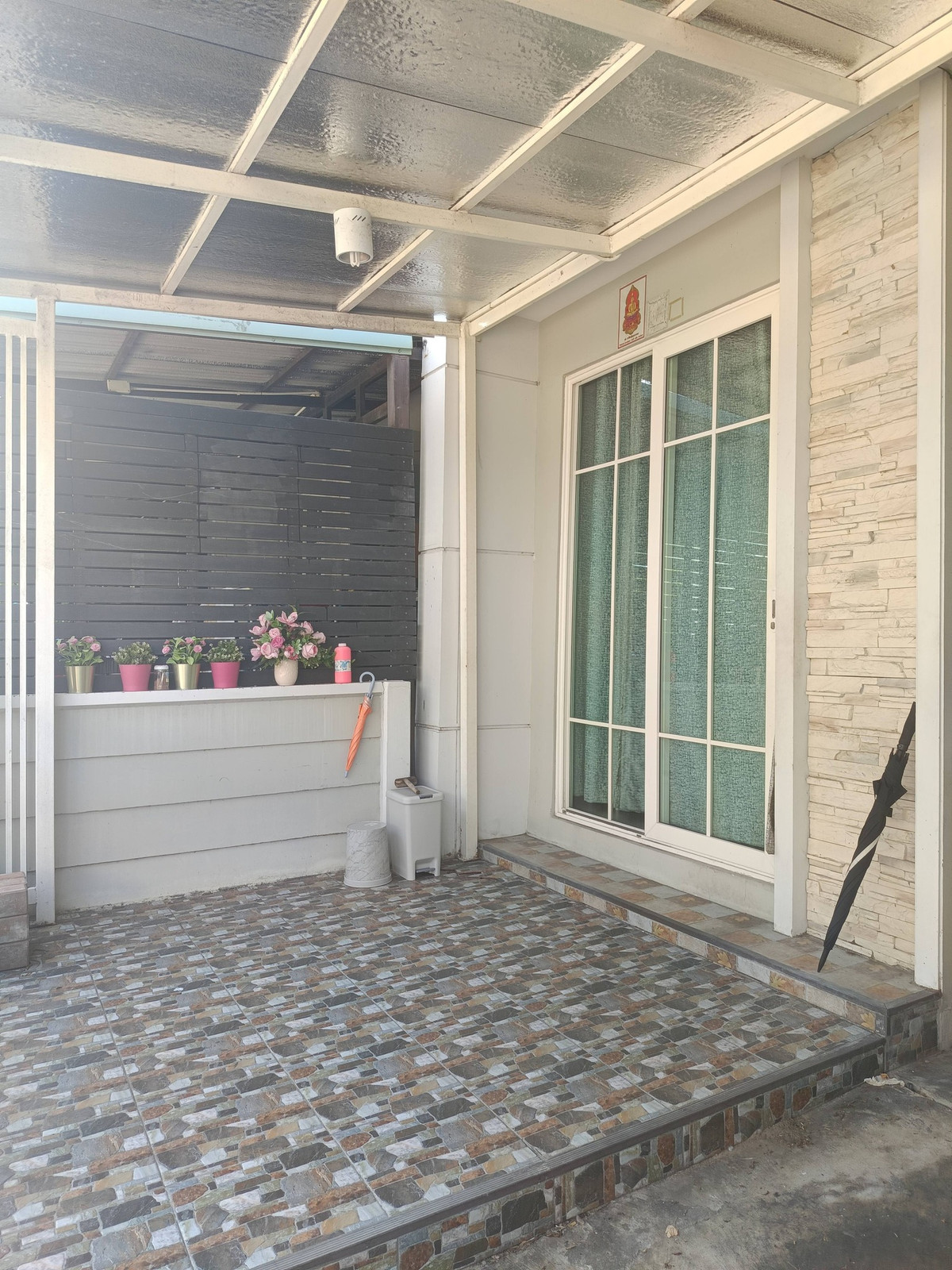 ให้เช่าทาวน์โฮมเกษตร นวมินทร์ ลาดปลาเค้า : #E327 🎉020469 ให้เช่าทาวน์โฮม Golden Town 2 Ladprao - Kaset Nawamin