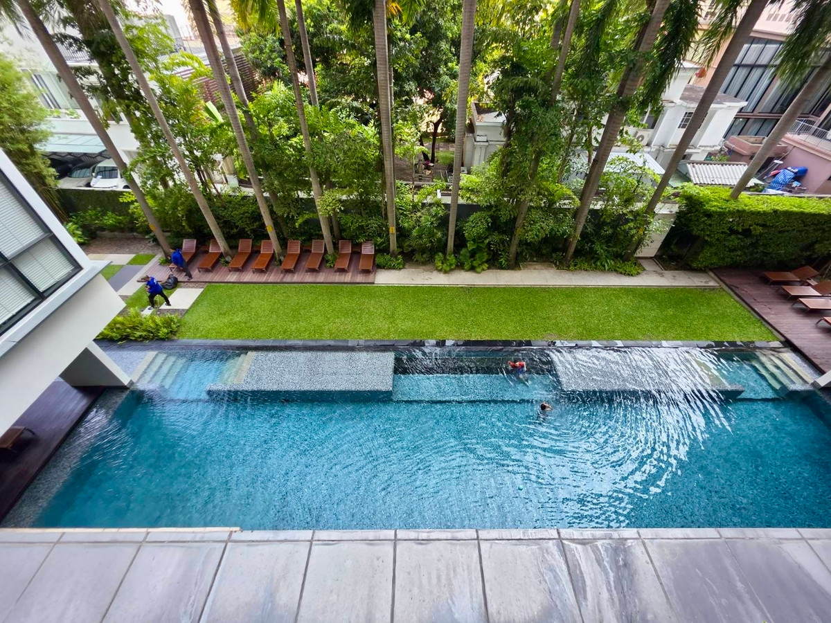 คอนโดสุขุมวิท อโศก ทองหล่อ : Domus Sukhumvit 16: 2+1 bed 3bath 167sqm. Sell: 45,000,000 Rent: 110,000/mth. Am: 0656199198