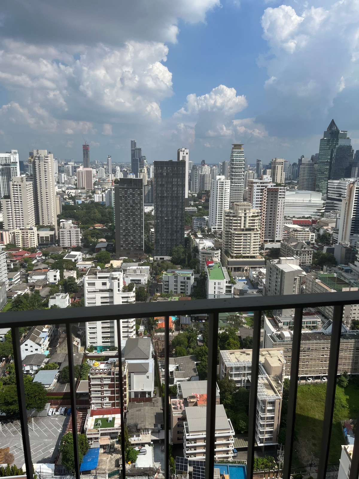 ให้เช่าคอนโดสุขุมวิท อโศก ทองหล่อ : For Rent CondoEdge Sukhumvit 23 Fully furnished (S15-10818)