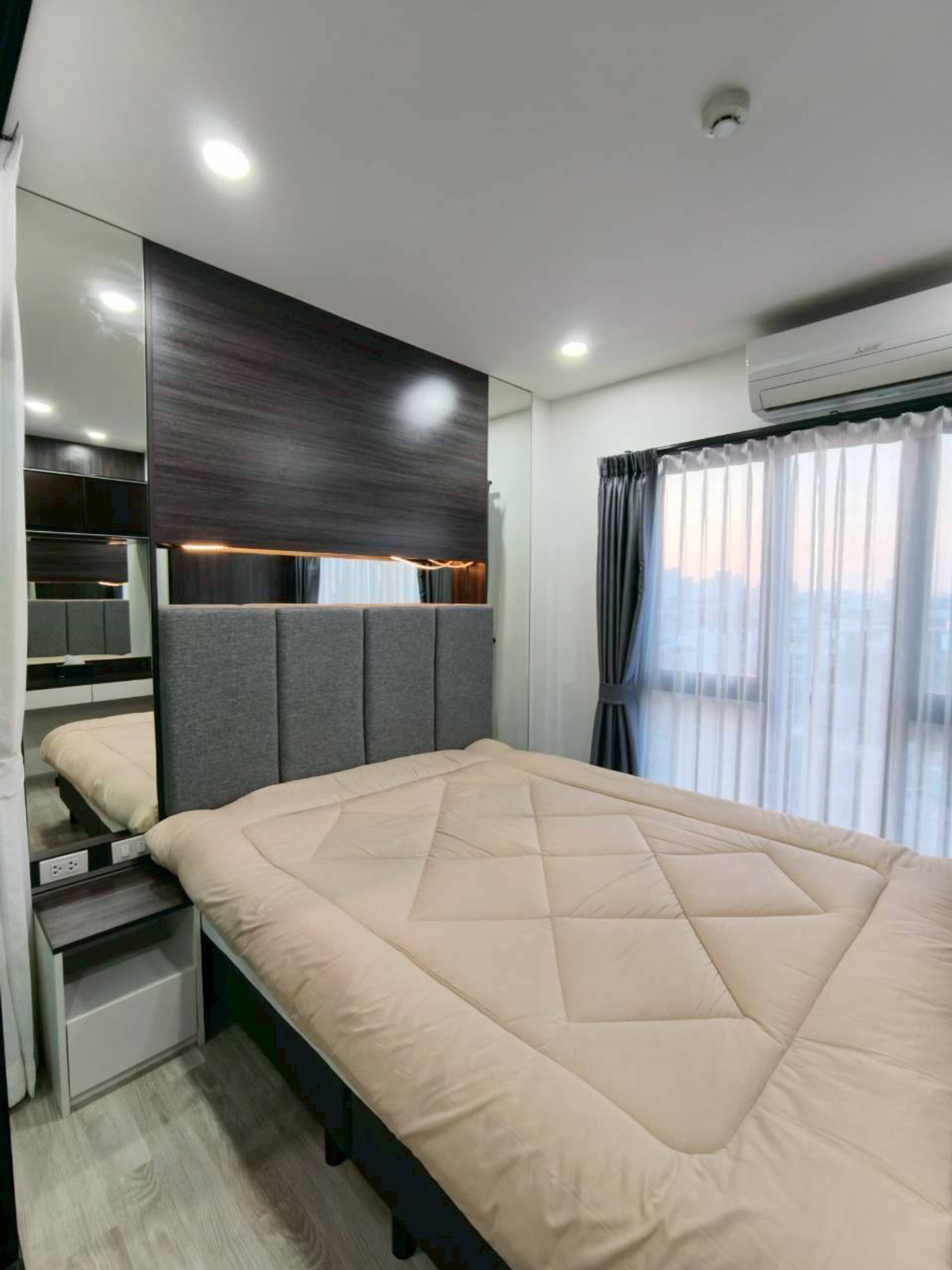 ให้เช่าคอนโดรัชดา ห้วยขวาง : #E322🎉020469 ให้เช่าคอนโด DMARK CONDO SUTTHISAN