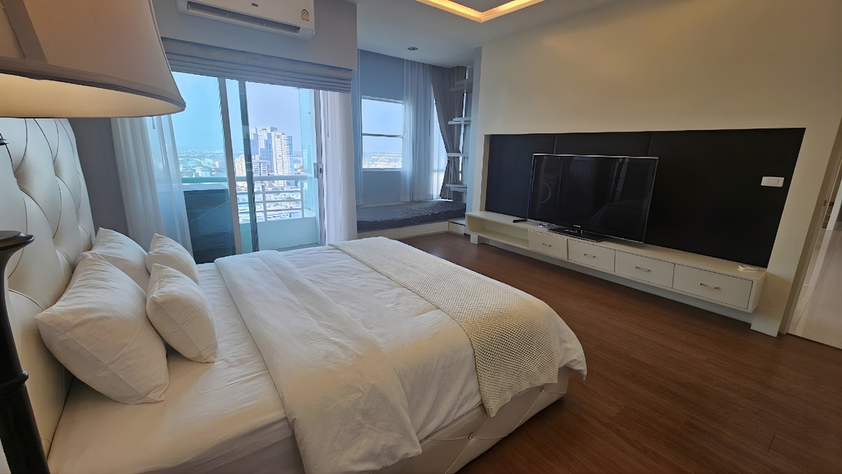 For RentCondoPattanakan, Srinakarin : For Rent: The Four Wings Residence | 2BR 138 sq.m.