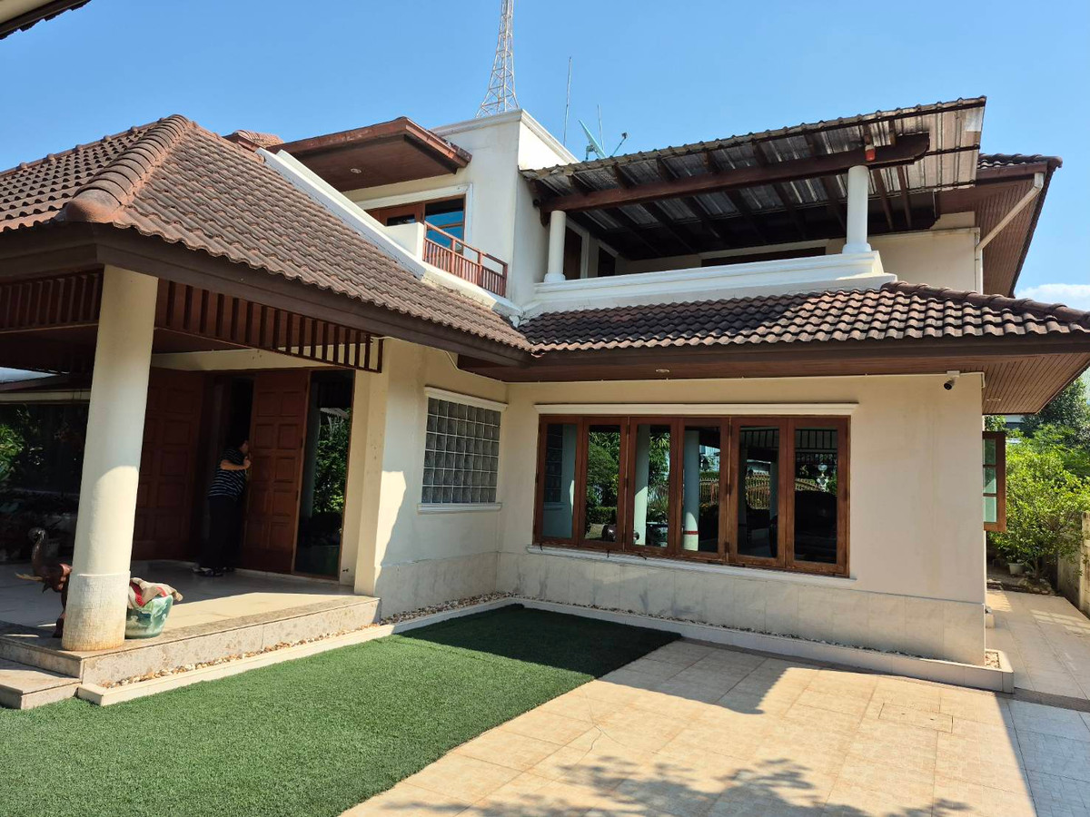 ขายบ้านนวมินทร์ รามอินทรา : บ้านเดี่ยวหรู กฤษดานคร 25 | 16 ล้าน 6 ห้องนอน | ใกล้รถไฟฟ้าวงแหวนรามอินทรา  | บ้านมงคล ฮวงจุ้ยดี  “ครบทั้งทำเล + พลังดี”