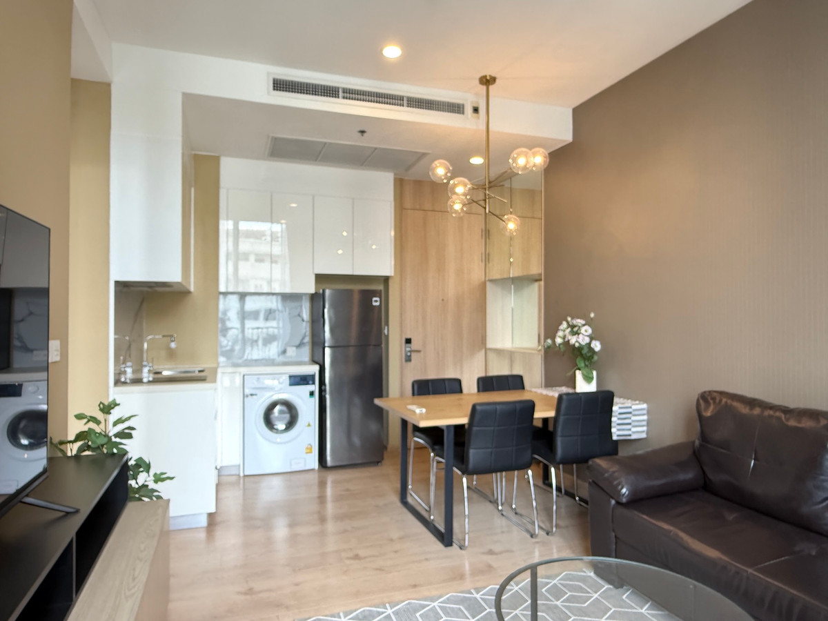 ให้เช่าคอนโดสุขุมวิท อโศก ทองหล่อ : คอนโด 2 ห้องนอนบรรยากาศอบอุ่น ชั้นสูง วิวเมือง ทำเลอโศก ใจกลางเมืองกรุงเทพ