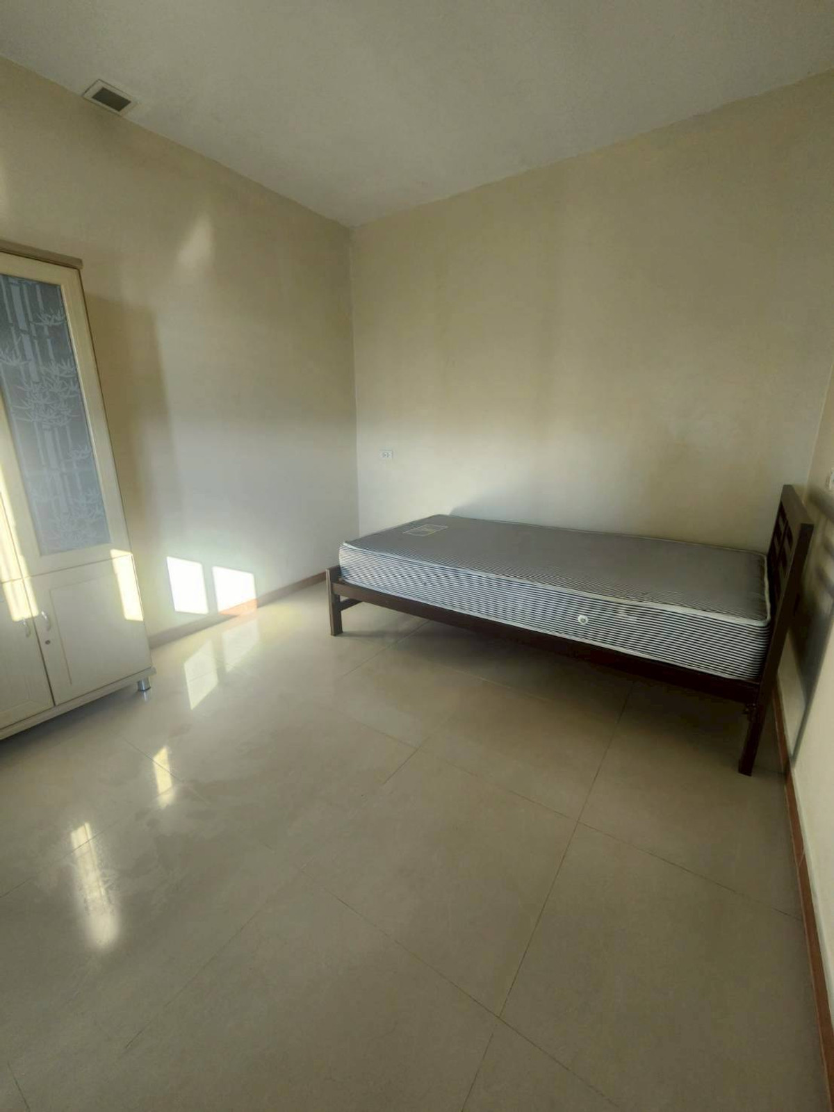 For RentCondoBangna, Bearing, Lasalle : Condo for rent, The Parkland Bangna (76 sq m.), 2 bedrooms, 2 bathrooms, ready to move in.