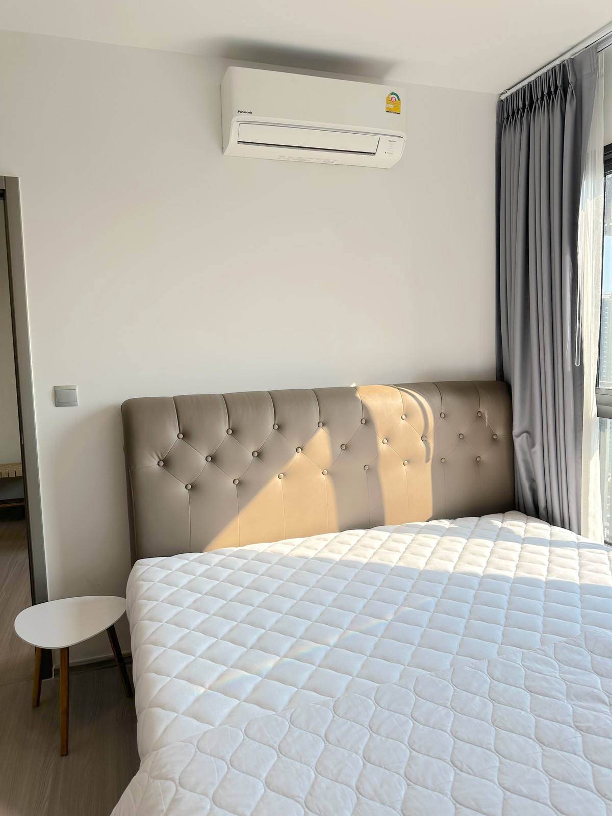 ให้เช่าคอนโดพระราม 9 เพชรบุรีตัดใหม่ RCA : 🔥 ปล่อยเช่าด่วน 🔥 ห้องสวย  วิวดีมาก ถูกมาก โครงการสุดฮอต   พร้อมย้ายเข้าห้องสุดท้าย  Call : 0619824959 Line ID :  elegant.289