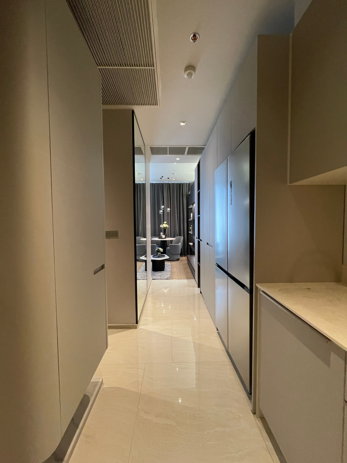 ขายคอนโดสีลม ศาลาแดง บางรัก : 💎 [Ultimate Legacy] ASHTON SILOM – 1BR XL (49.58 ตร.ม.) ชั้น 32 ห้องมุมแห่งวิสัยทัศน์เหนือระดับ บนถนนสายประวัติศาสตร์ 💎 