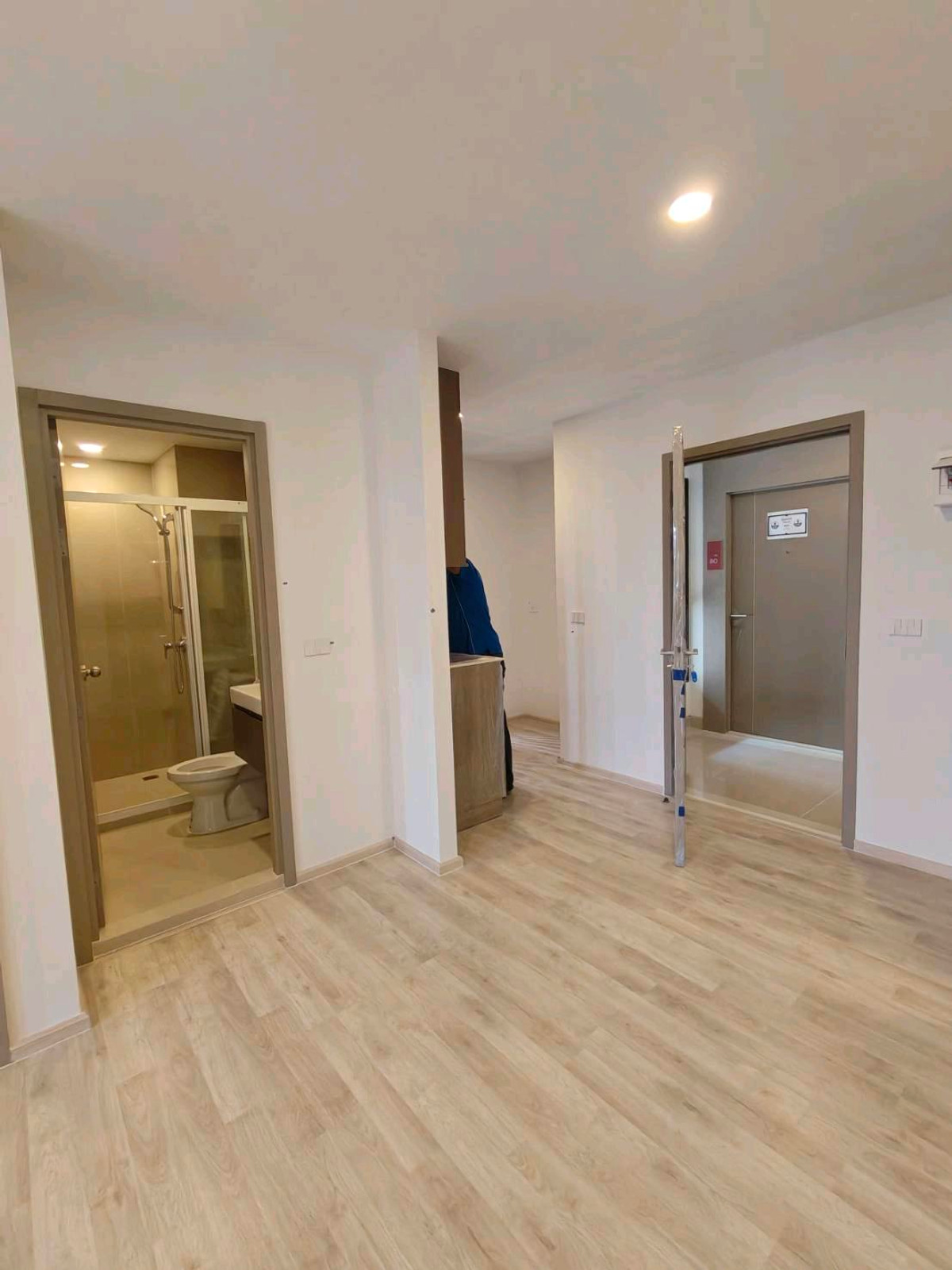 For SaleCondoWongwianyai, Charoennakor : For sale: Aspire Itsaraphap, view of Wat Arun, very beautiful.