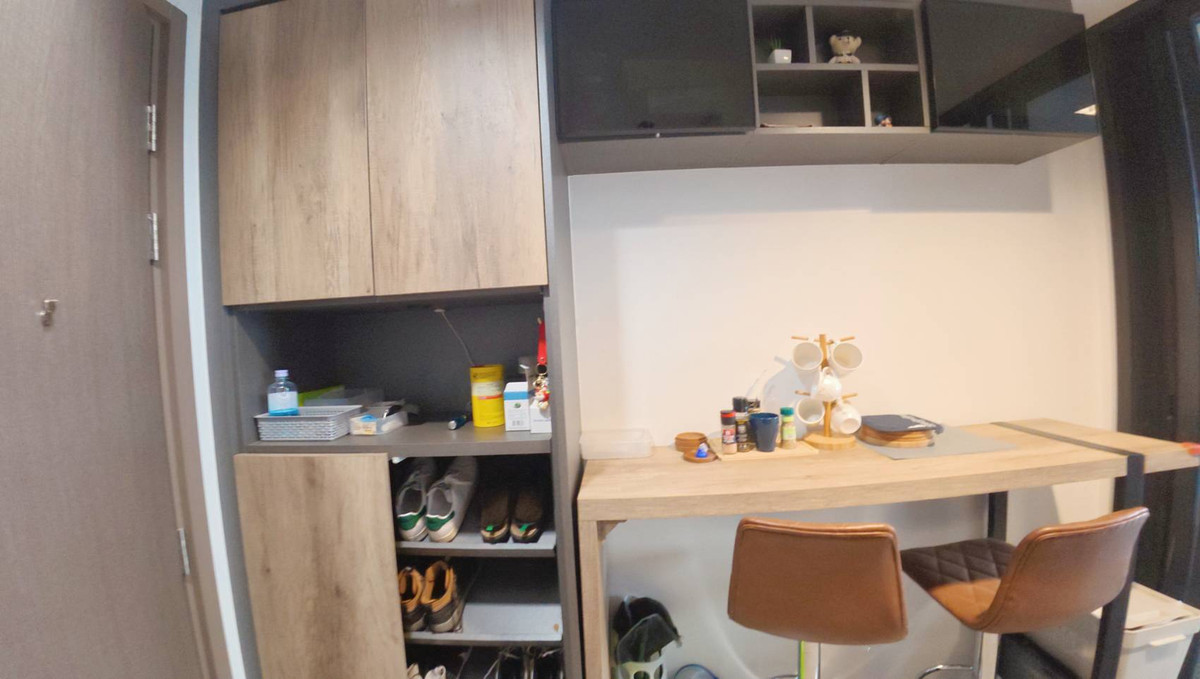 For SaleCondoLadprao, Central Ladprao : Selling very cheaply, Condo The Line Phahonyothin Park B, 2 bedrooms | 2 bathrooms, size 60 sq m.