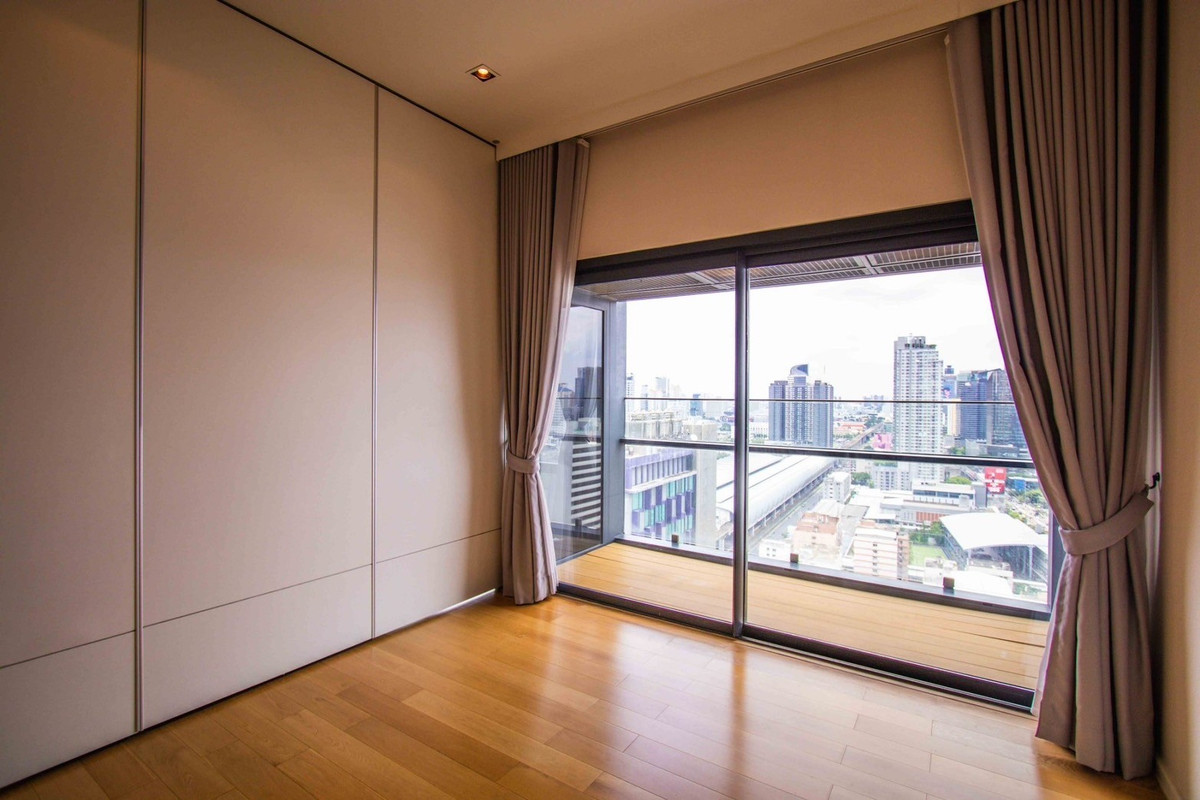 คอนโดพระราม 9 เพชรบุรีตัดใหม่ RCA : Circle Living Prototype // คอนโดทำเลดี Rare Item!! ห้องหายาก ใจกลางเมือง เข้านานา อโศก เพชรบุรี ได้สะดวกมากๆ  สนใจติดต่อ 0876358339 K. นาง 