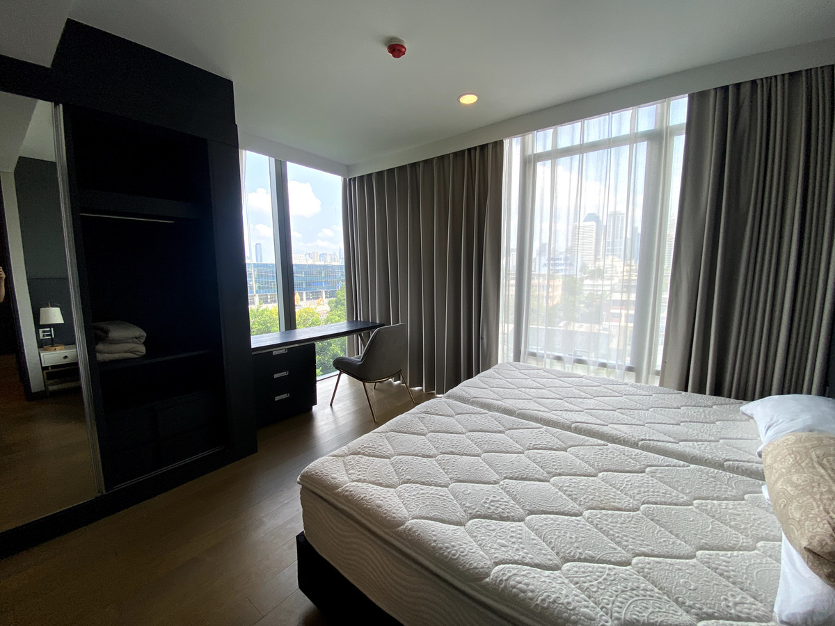 ให้เช่าคอนโดคลองเตย กล้วยน้ำไท : FOR RENT ✨𝐒𝐢𝐚𝐦𝐞𝐬𝐞 𝐄𝐱𝐜𝐥𝐮𝐬𝐢𝐯𝐞 𝐐𝐮𝐞𝐞𝐧𝐬✨ Fully Furniture and Ready to move in //Ask more info LineID:@thirdproperty