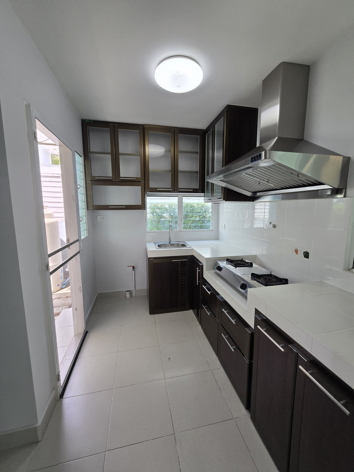 ขายบ้านพุทธมณฑล ศาลายา : 95903 - ขาย บ้านเดี่ยว 2 ชั้น โครงการ Villaggio Pinklao-Salaya ถนนสำเร็จพัฒนา ต.ศาลากลาง อ.บางกรวย จ.นนทบุรี