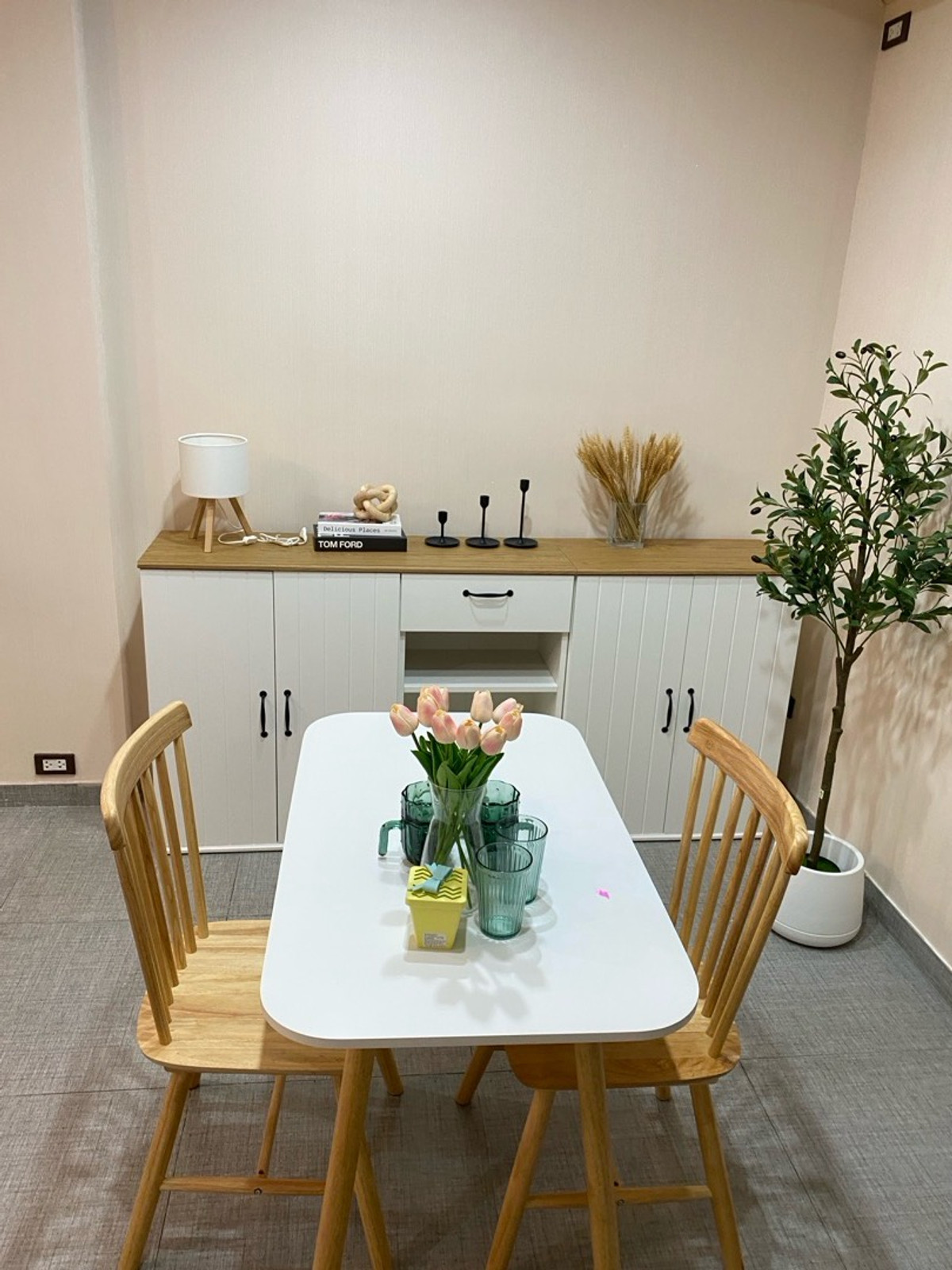 ขายคอนโดบางนา แบริ่ง ลาซาล : ขายคอนโด ชั้น1 มีสวน 2นอน 1น้ำ 58ตร.ม จอดรถ2คัน 