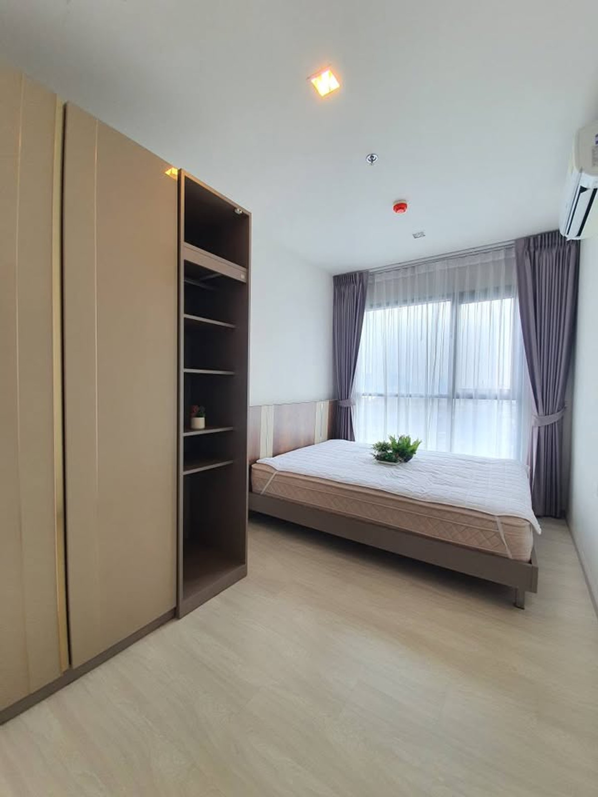 For RentCondoOnnut, Udomsuk : For rent: Life Sukhumvit 48, corner room, 2 bedrooms.