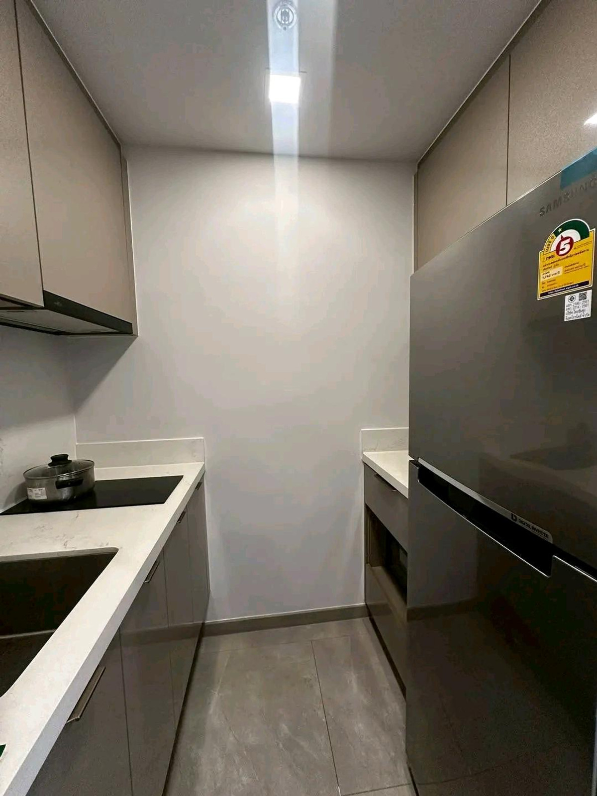 ขายคอนโดพระราม 9 เพชรบุรีตัดใหม่ RCA : 69 04 452 
ขาย วันไนน์ไฟว์ อโศก – พระราม 9