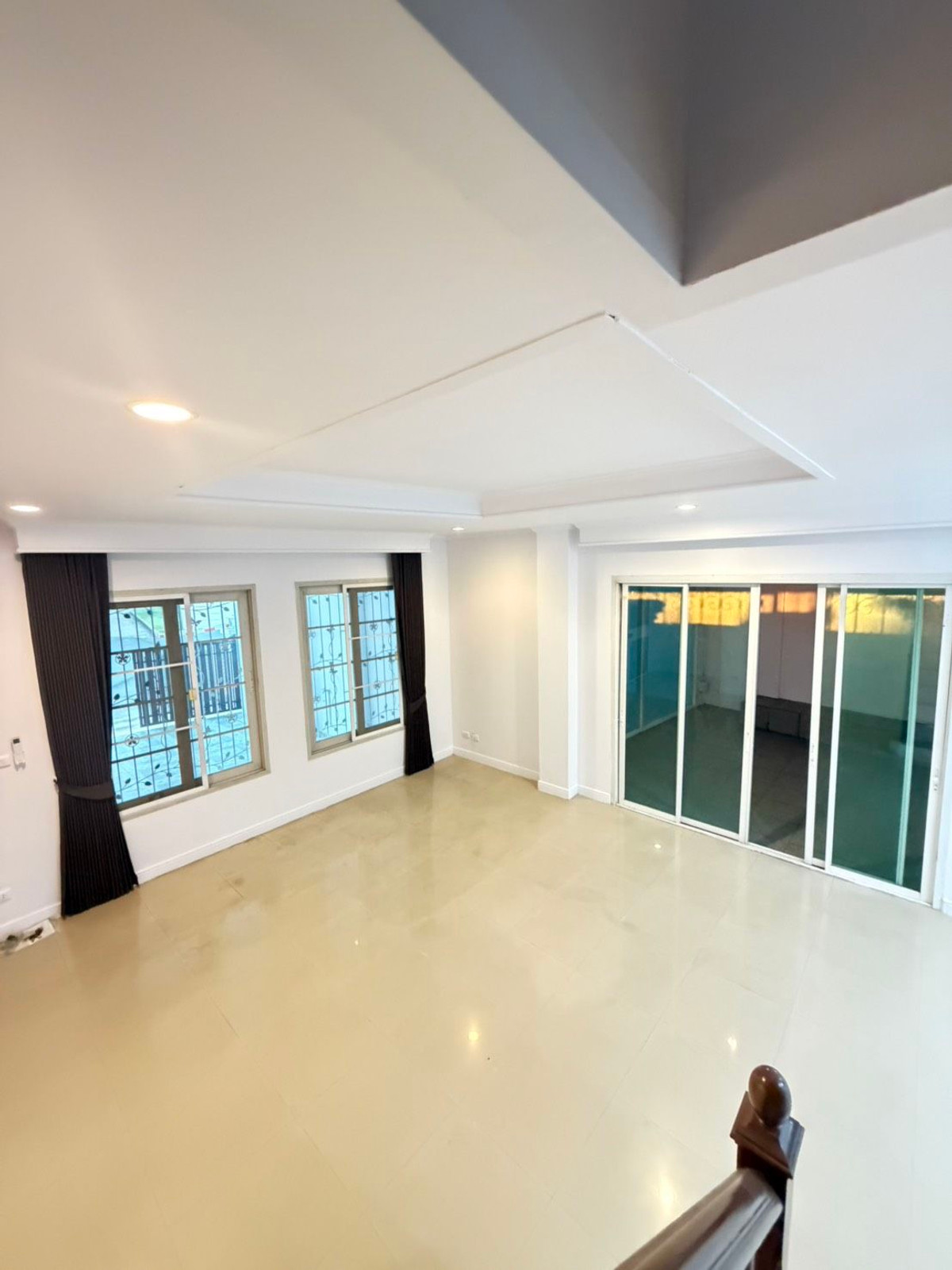 For RentTownhomeThaphra, Talat Phlu, Wutthakat : 3-story townhome, corner room, beautifully decorated, for rent in Phasi Charoen-Bang Wa area. Near BTS Bang Wa, only 1.8 km.