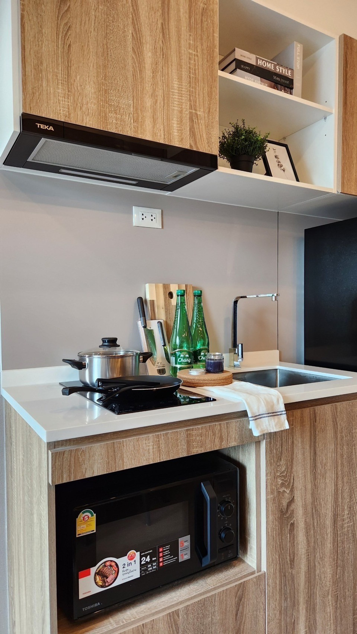 For RentCondoPinklao, Charansanitwong : Condo for rent, New Noble Fai Chai, beautiful room exactly as described, next to MRT Fai Chai.