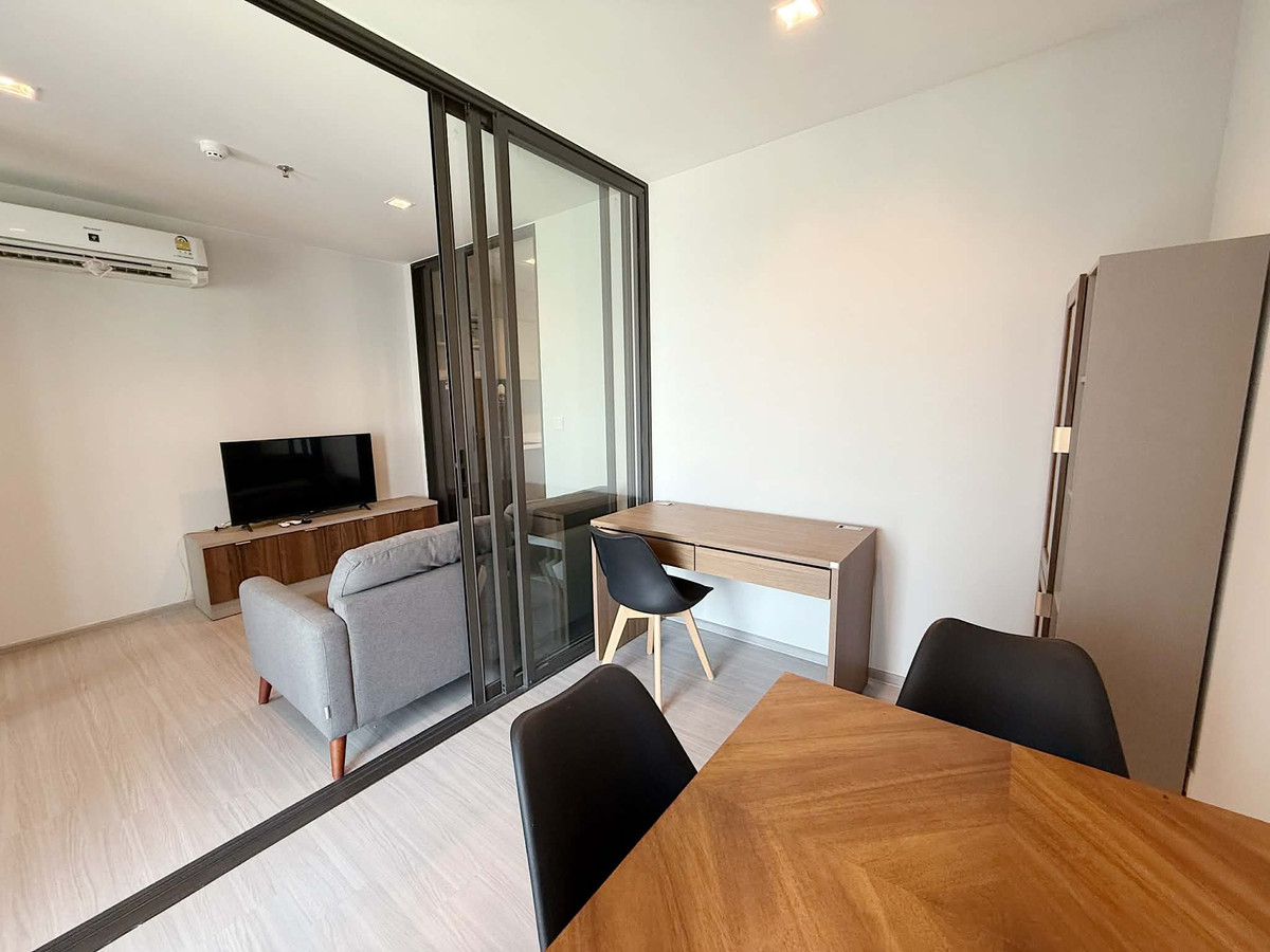 For RentCondoThaphra, Talat Phlu, Wutthakat : ⭐️ Life Sathorn Sierra ⭐️1bedroom plus, beautiful room, fully furnished, ready to move.