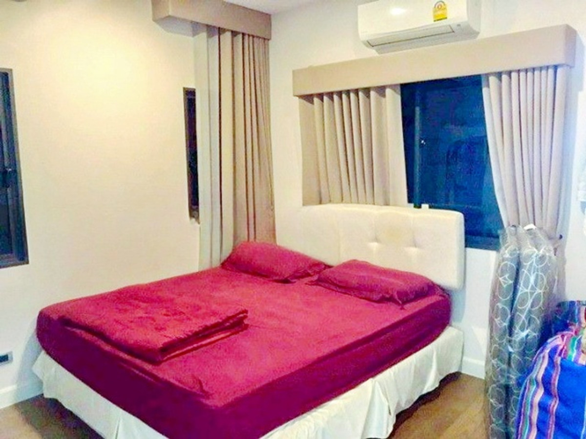 For RentHouseNawamin, Ramindra : near OrNgern Market 1km. 72 sq.wa.Big C Food Place Sukhaphiban5 500m. Two story detached house 4bed