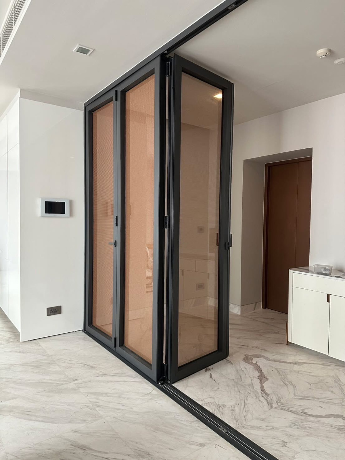 CondoSukhumvit, Asoke, Thonglor : 🏢 LV-C690072 for sale/rent The Monument Thonglor, Ultra Luxury condo in the heart of Thonglor, ready to move in.