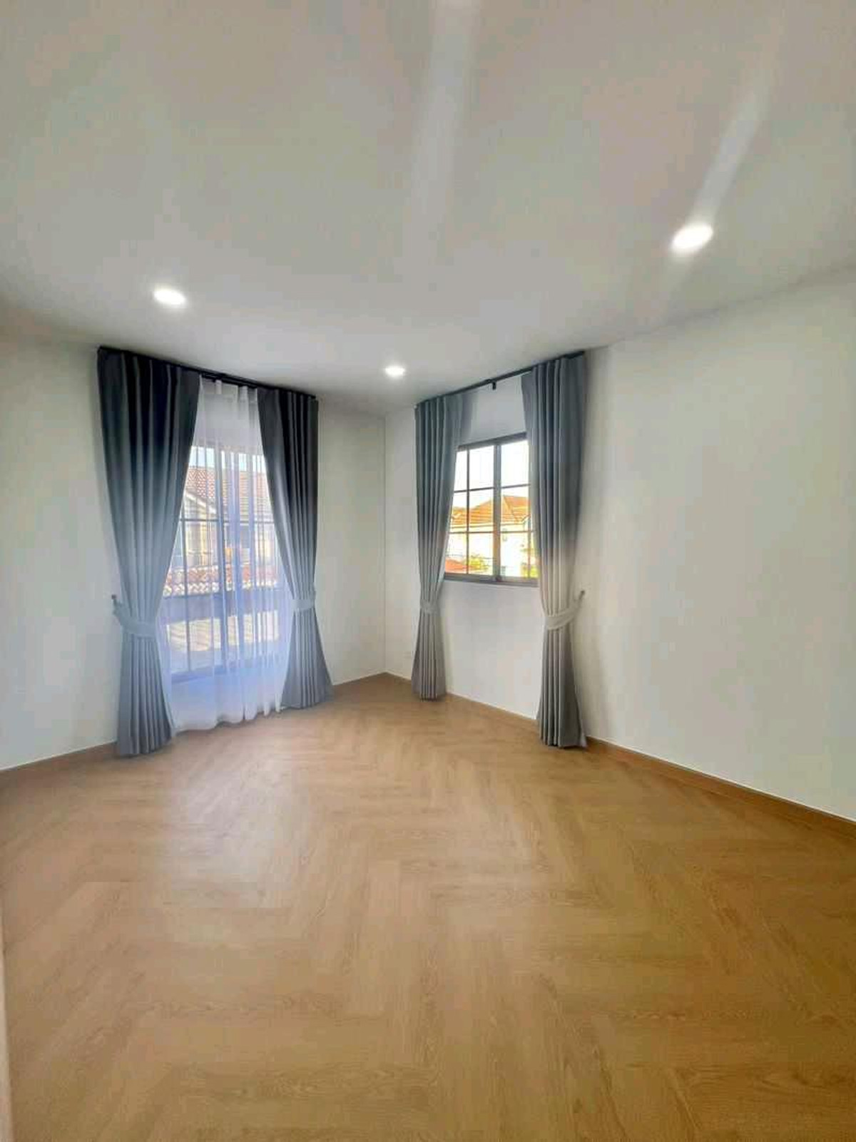 ขายทาวน์โฮมพัฒนาการ ศรีนครินทร์ : ขายด่วน❗️ทาวน์โฮม2ชั้น พฤกษาวิลล์ 50/2 ซอยมีสทีน รามคำแหง 