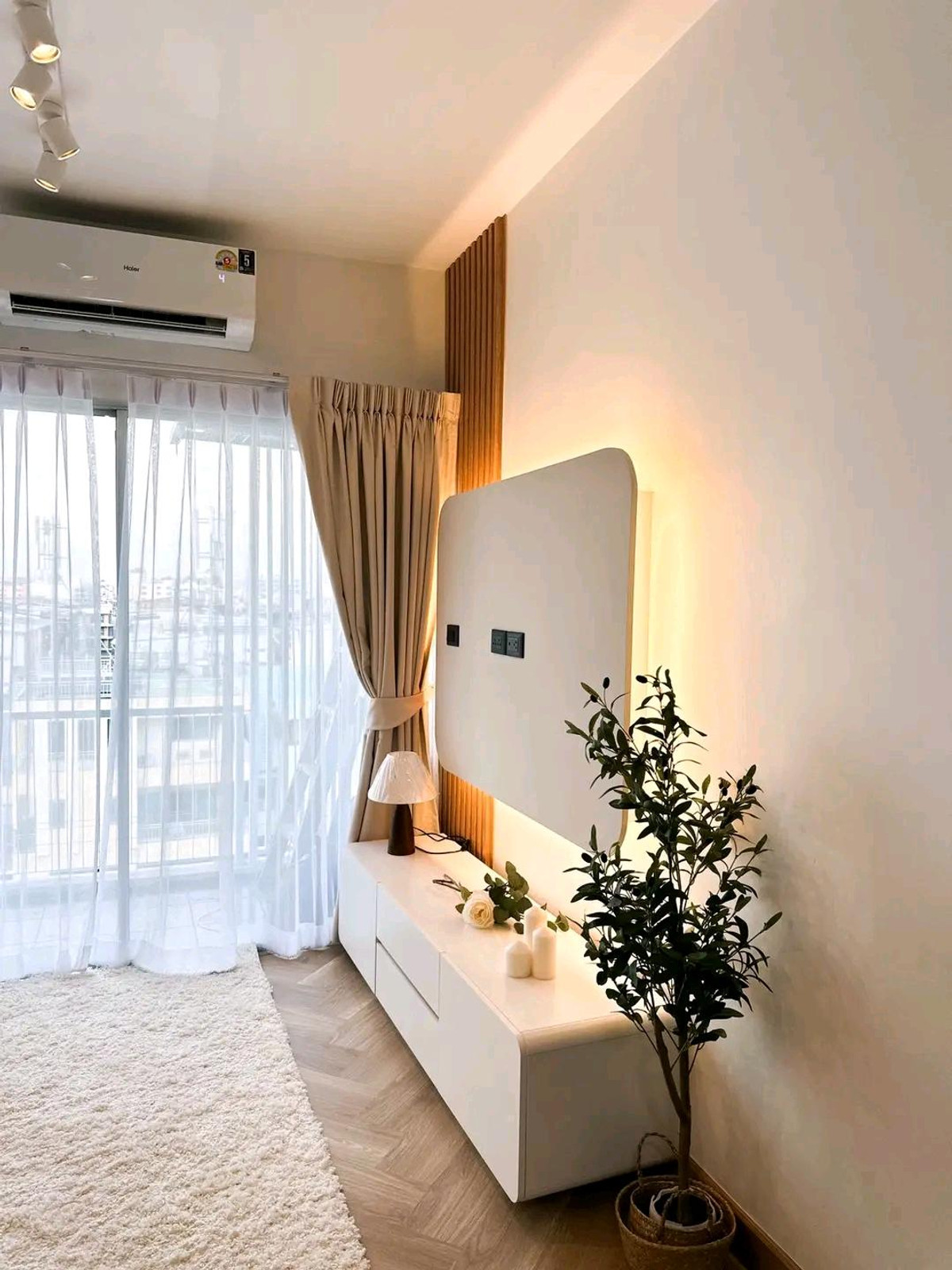 For SaleCondoRama9, Petchburi, RCA : 69 04 450
Condo for sale A Space Asoke-Ratchada.