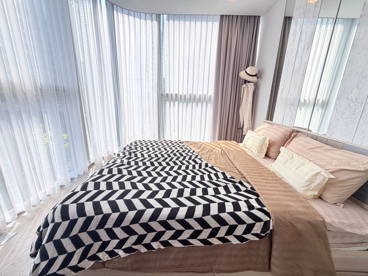 ให้เช่าคอนโดสุขุมวิท อโศก ทองหล่อ : ปล่อยเช่า คอนโดใกล้รถไฟฟ้า BTS พร้อมพงษ์ | Ashton Residence 41 | 3 ห้องนอน ใจกลางสุขุมวิท ห่างจาก Miracle Mall เพียง 400 ม.