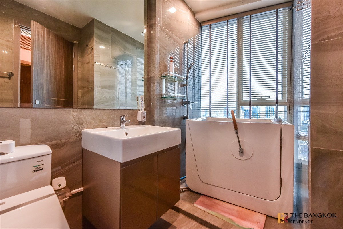 For SaleCondoAri,Anusaowaree : ❤️The Best Deal 💕Ideo Q Victory Exclusive 2B1B 43 sqm. Just 9.99 MB only Call Ms. Angel(Aumi) 0658209572