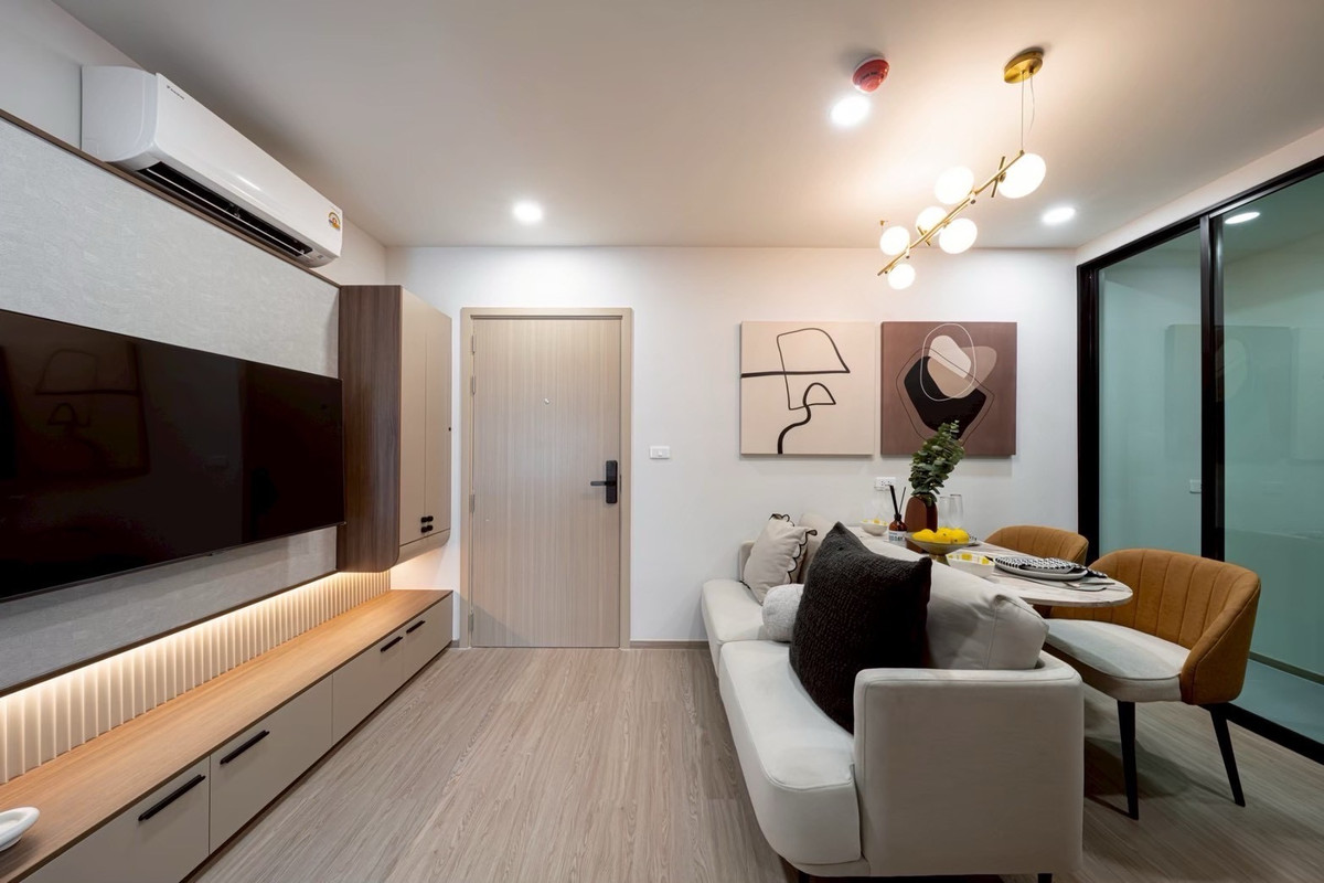 ขายคอนโดรัชดา ห้วยขวาง : 𝐅𝐑𝐄𝐄 เงินดาวน์ 𝐎 บาท 𝐊𝐋𝐎𝐒 𝐑𝐀𝐓𝐂𝐇𝐀𝐃𝐀  ผ่อนสบายๆ 𝟖,𝟗𝟎𝟎/เดือน ห้องใหม่ จากโครงการโดยตรง 