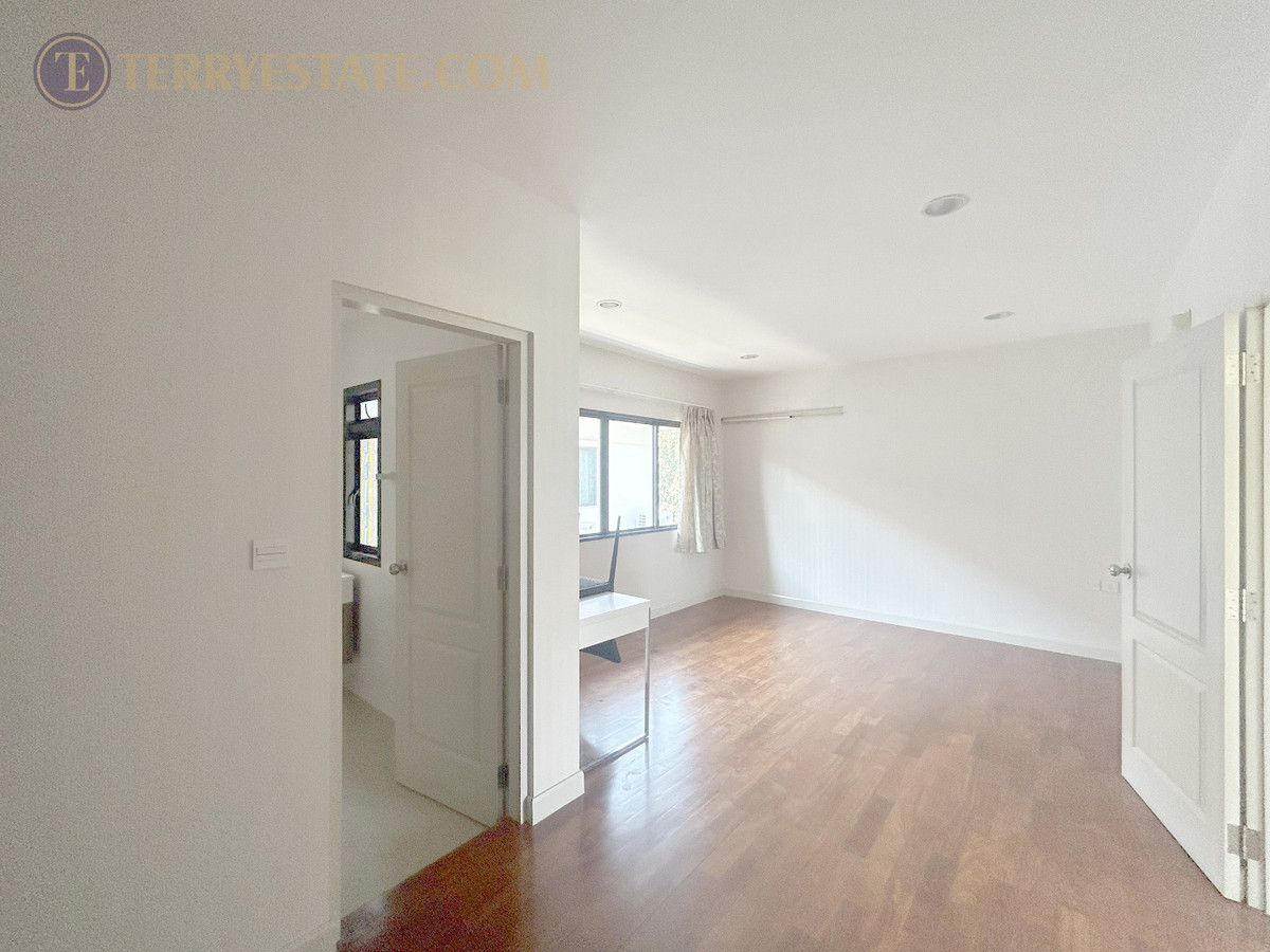 ขายบ้านพระราม 5 ราชพฤกษ์ บางกรวย : ขาย บ้านเดี่ยว แกรนด์ บางกอก บูเลอวาร์ด ราชพฤกษ์-รัตนาธิเบศร์ ขนาด 122.2 ตร.ว. บ้านหรูฟังก์ชันใหญ่ บนทำเลศักยภาพ