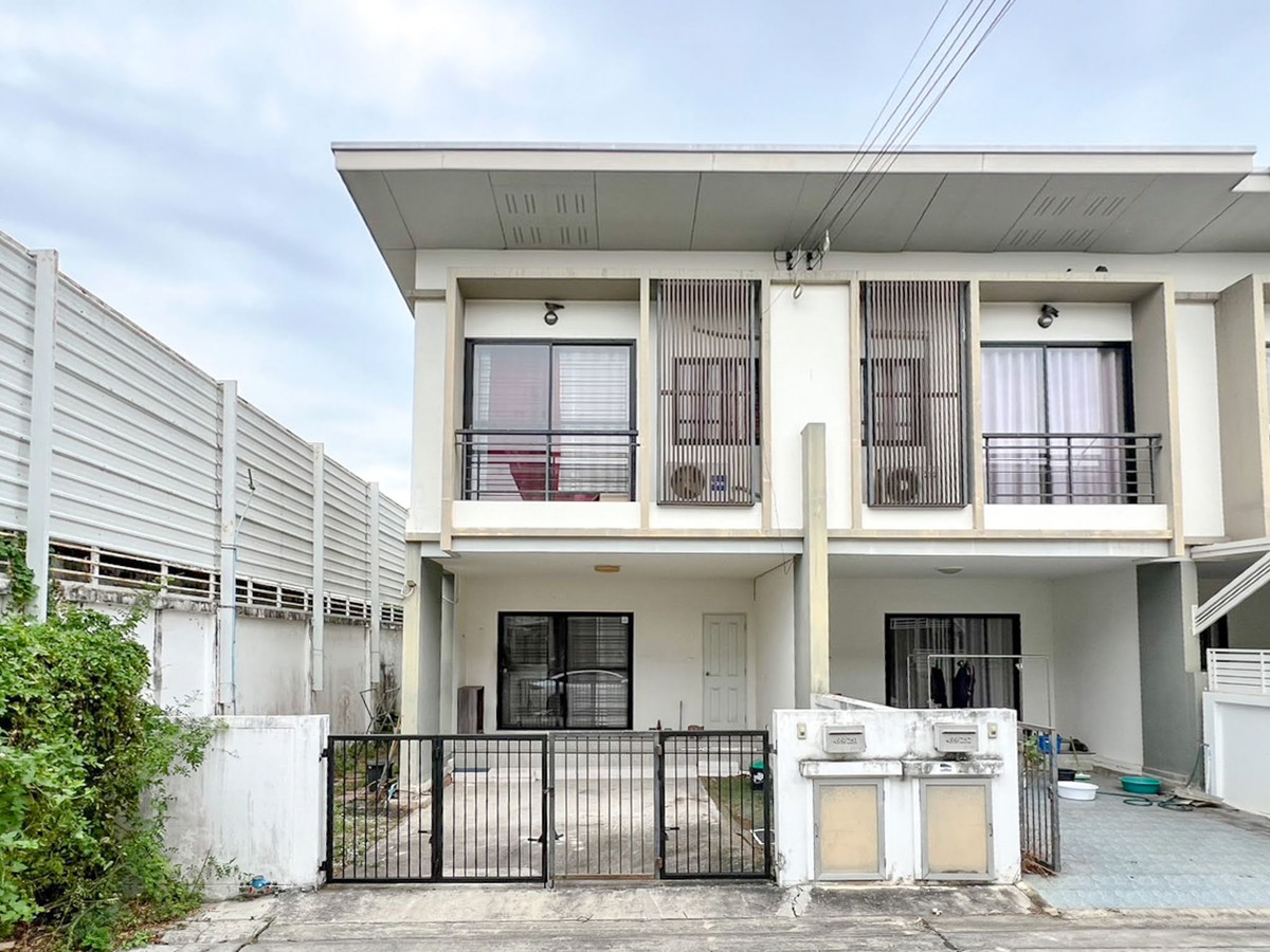 ขายทาวน์โฮมสมุทรปราการ สำโรง : ขาย  ทาวน์โฮม 2 ชั้นหลังริม บางนา-เทพารักษ์