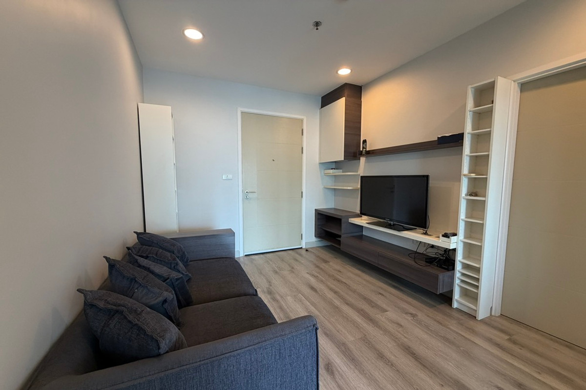 ให้เช่าคอนโดสาทร นราธิวาส : 🔥 เช่าด่วน !! Centric Sathorn -St.Louis, 1 ห้องนอน, 1 ห้องน้ำ, วิวเมือง, ห้องทิศตะวันออก, ชั้นสูง 11++, ห้องหายาก, ครัวปิด !!🔥Code C20240200442 แต่งครบ, พร้อมเข้าอยู่📣📣