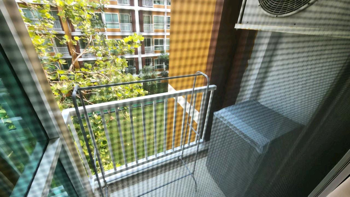 ให้เช่าคอนโดเลียบทางด่วนรามอินทรา : ห้องพร้อมอยู่ หันหน้าเข้าสวน ชั้น 4 ตึก C