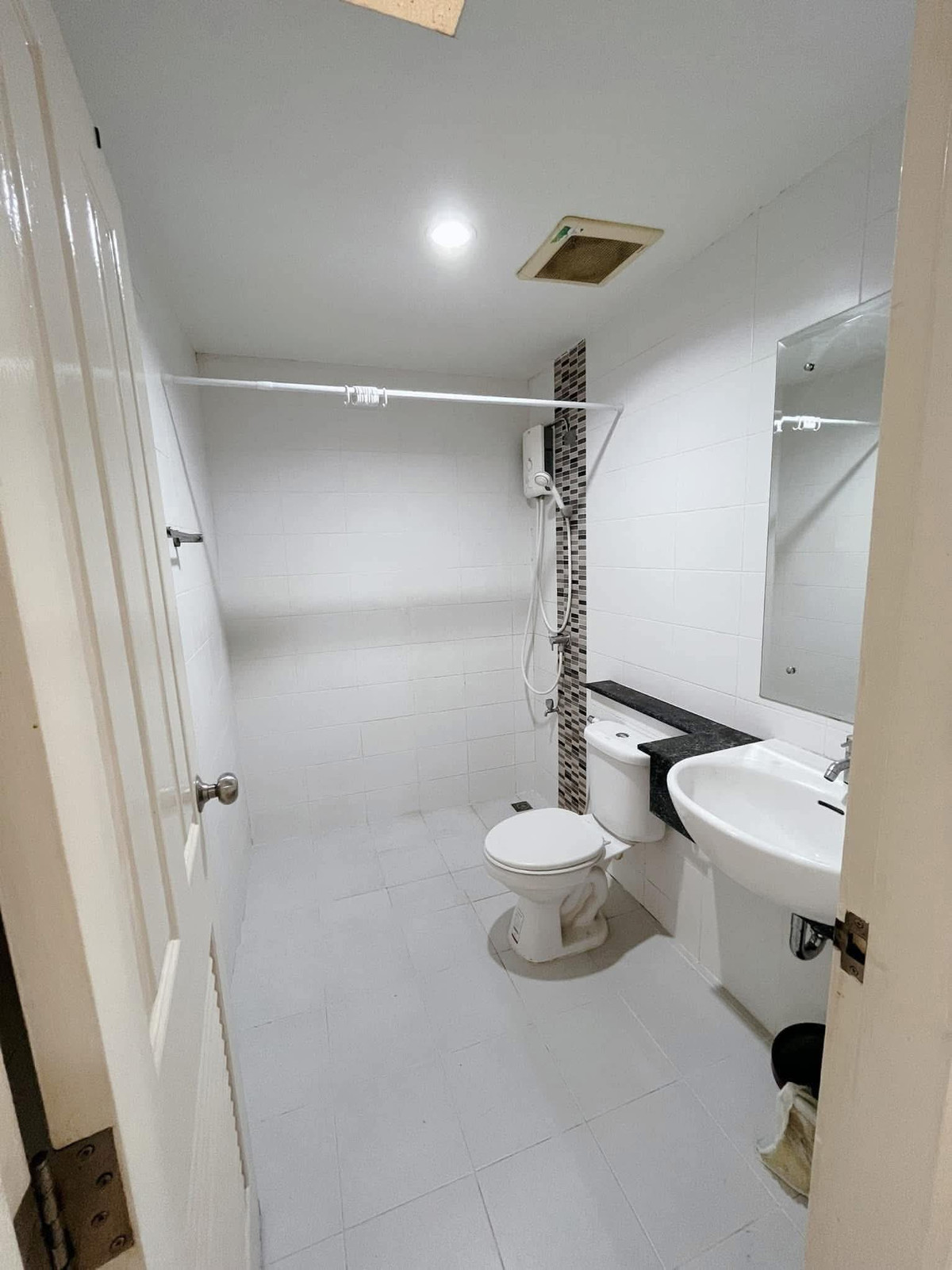 ให้เช่าทาวน์โฮมพระราม 5 ราชพฤกษ์ บางกรวย : ให้เช่า/ขาย ทาวน์เฮาส์ 2 ชั้น Thanasiri Ratchapruek 2 ติดถนนราชพฤกษ์ 