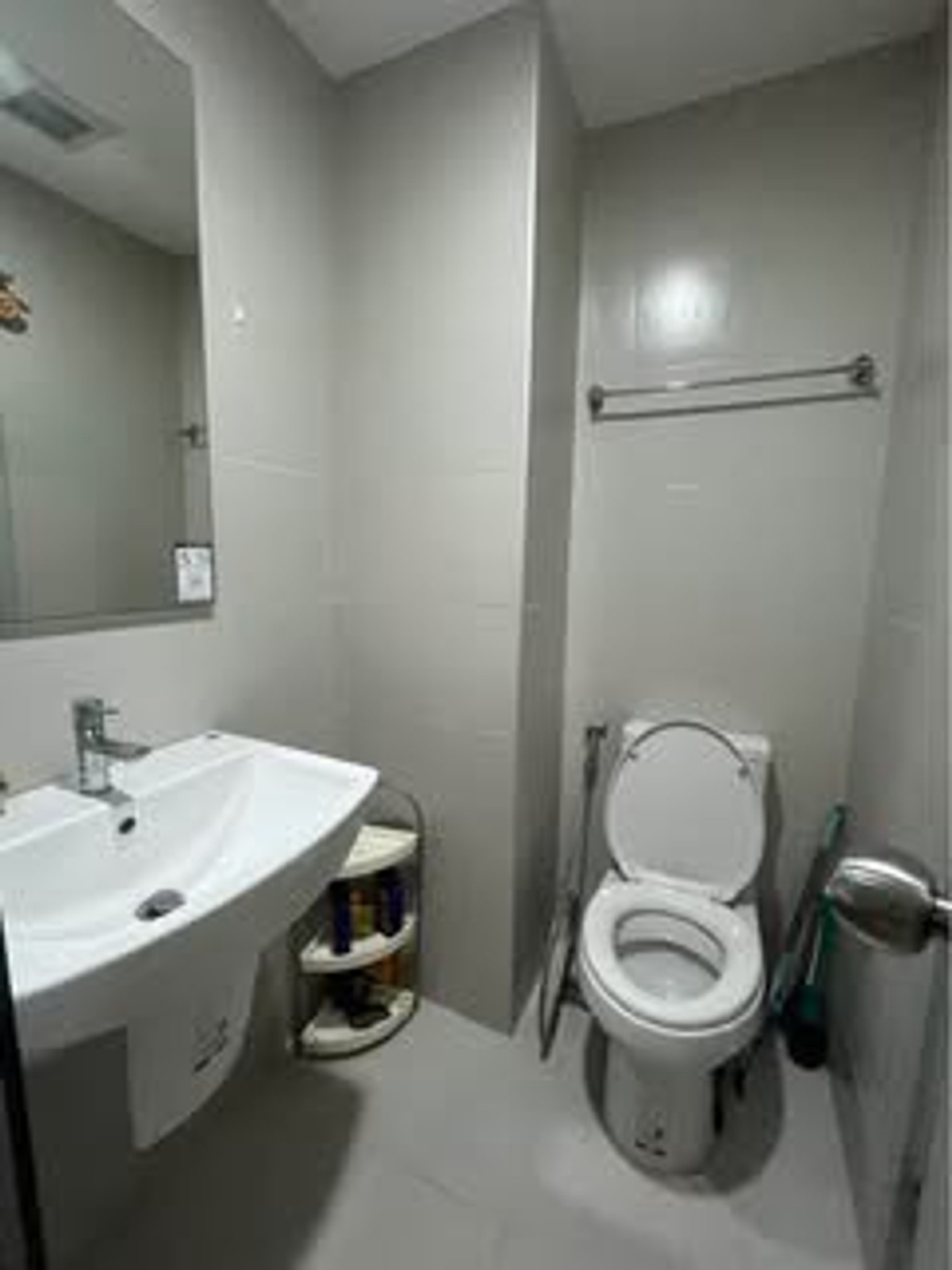 For RentCondoBangna, Bearing, Lasalle : Ideo Mobi Sukhumvit Eastgate – 80 m from BTS Bang Na