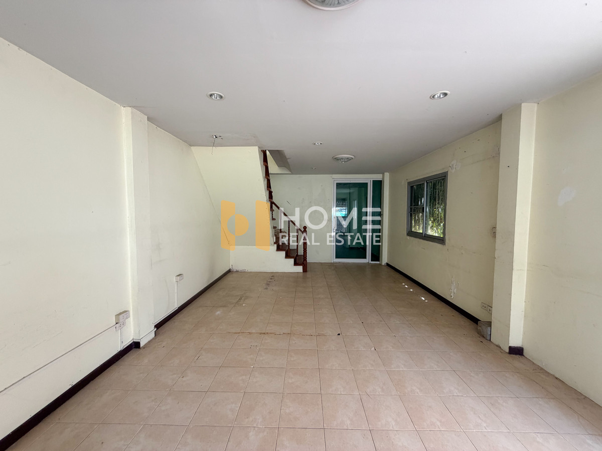 ขายทาวน์โฮมเกษตร นวมินทร์ ลาดปลาเค้า : ทาวน์เฮ้าส์ นวมินทร์ 70 / 2 ห้องนอน (ขาย), Townhouse Nawamin 70 / 2 Bedrooms (FOR SALE) MNT044