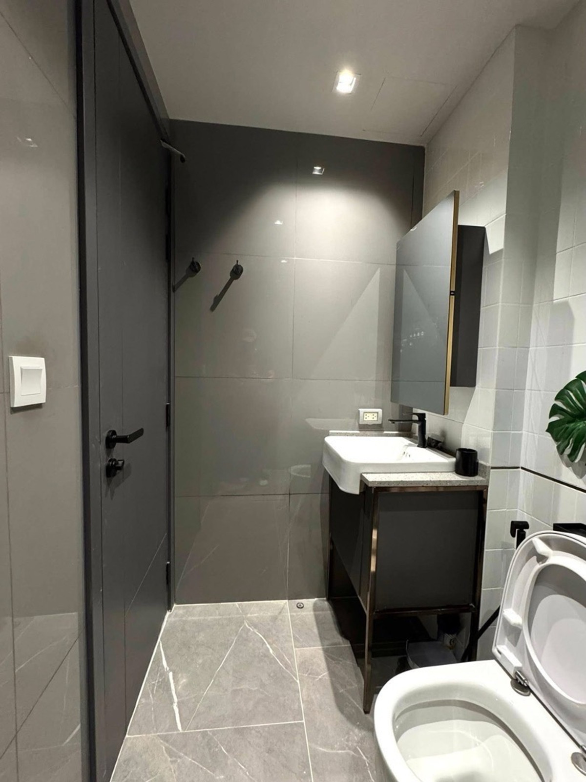 ให้เช่าคอนโดสยาม จุฬา สามย่าน : #Z5135💥 060469 🔥ให้เช่าคอนโด Chapter Chula-Samyan